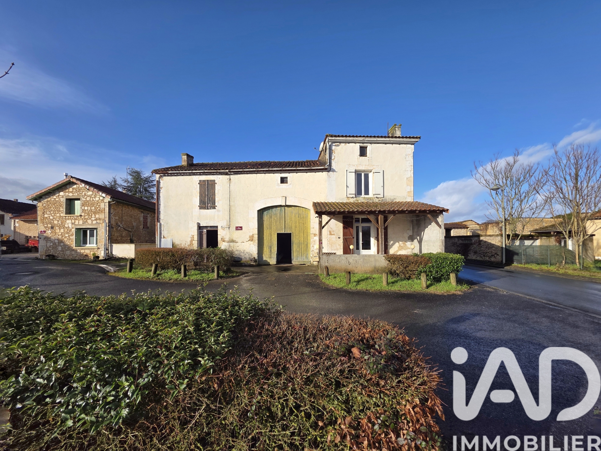 Vente maison à Agris (16110) : maison de village 3 pièces 67 m² — 2