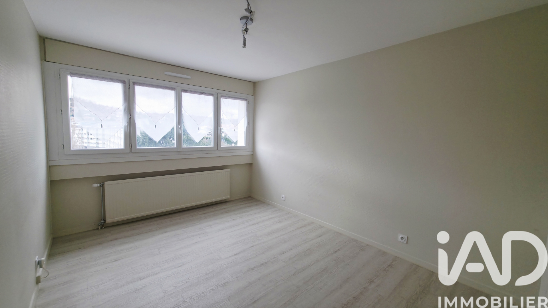 Vente appartement à Villars (42390) : appartement 4 pièces 101 m² — 11