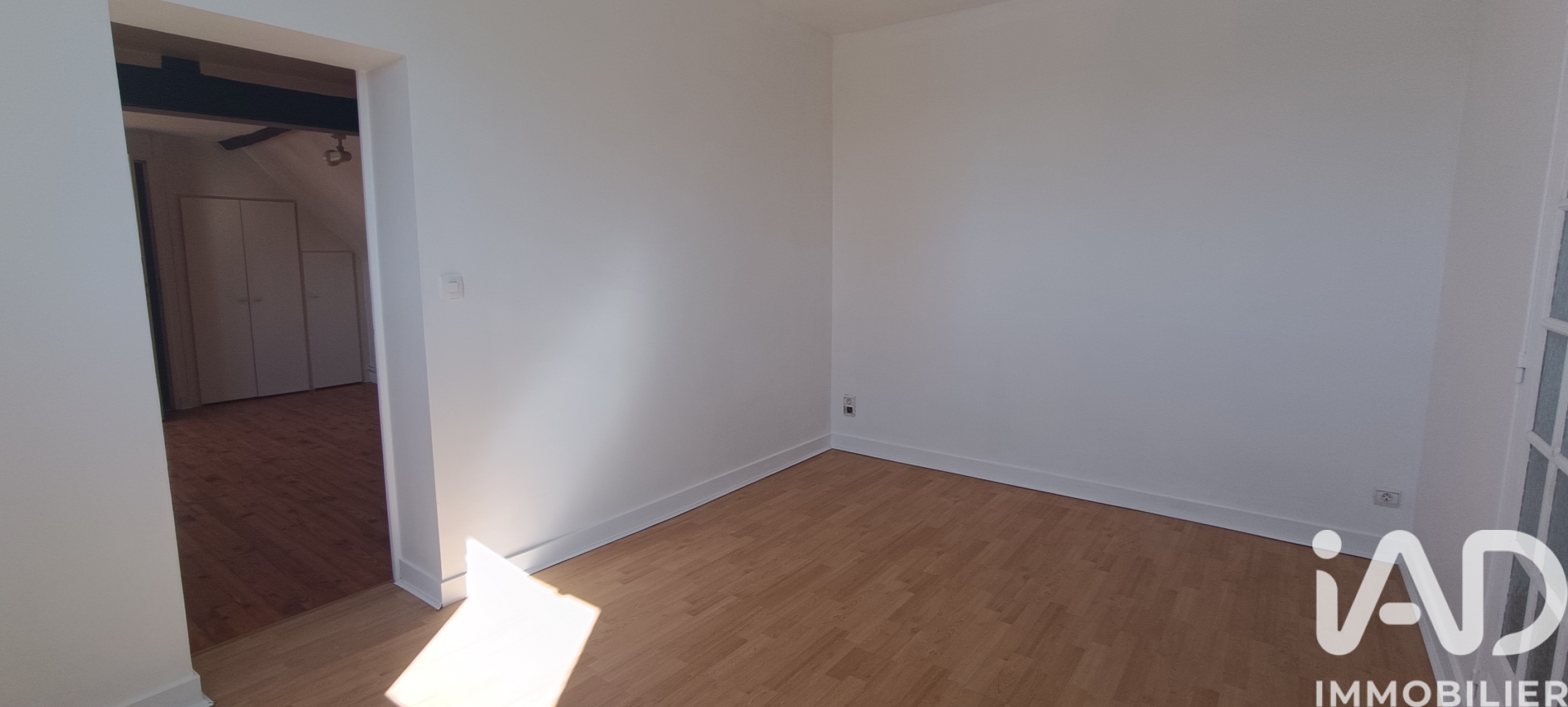 Vente maison à Saint-Cyr-sur-Loire (37540) : maison de ville 4 pièces 97 m² - 1934563 — 11