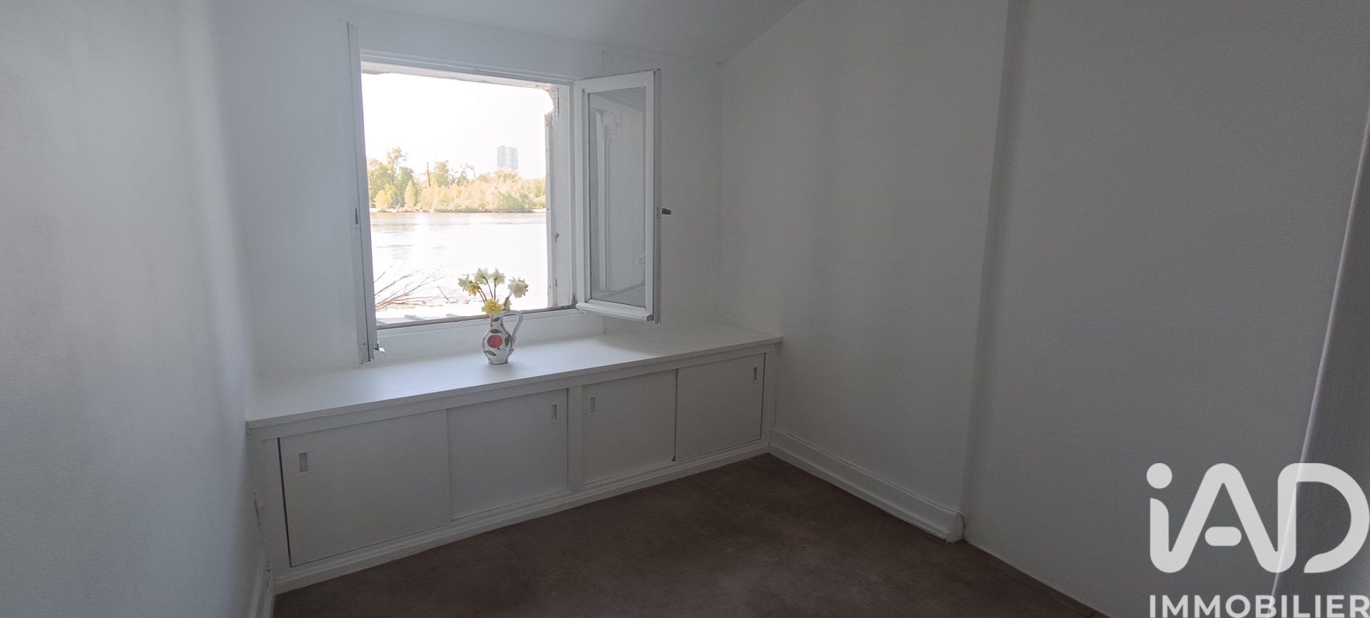 Vente maison à Saint-Cyr-sur-Loire (37540) : maison de ville 4 pièces 97 m² - 1934563 — 4