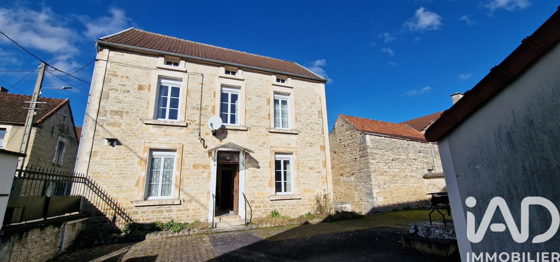 Vente Maison de village 9 pièces
