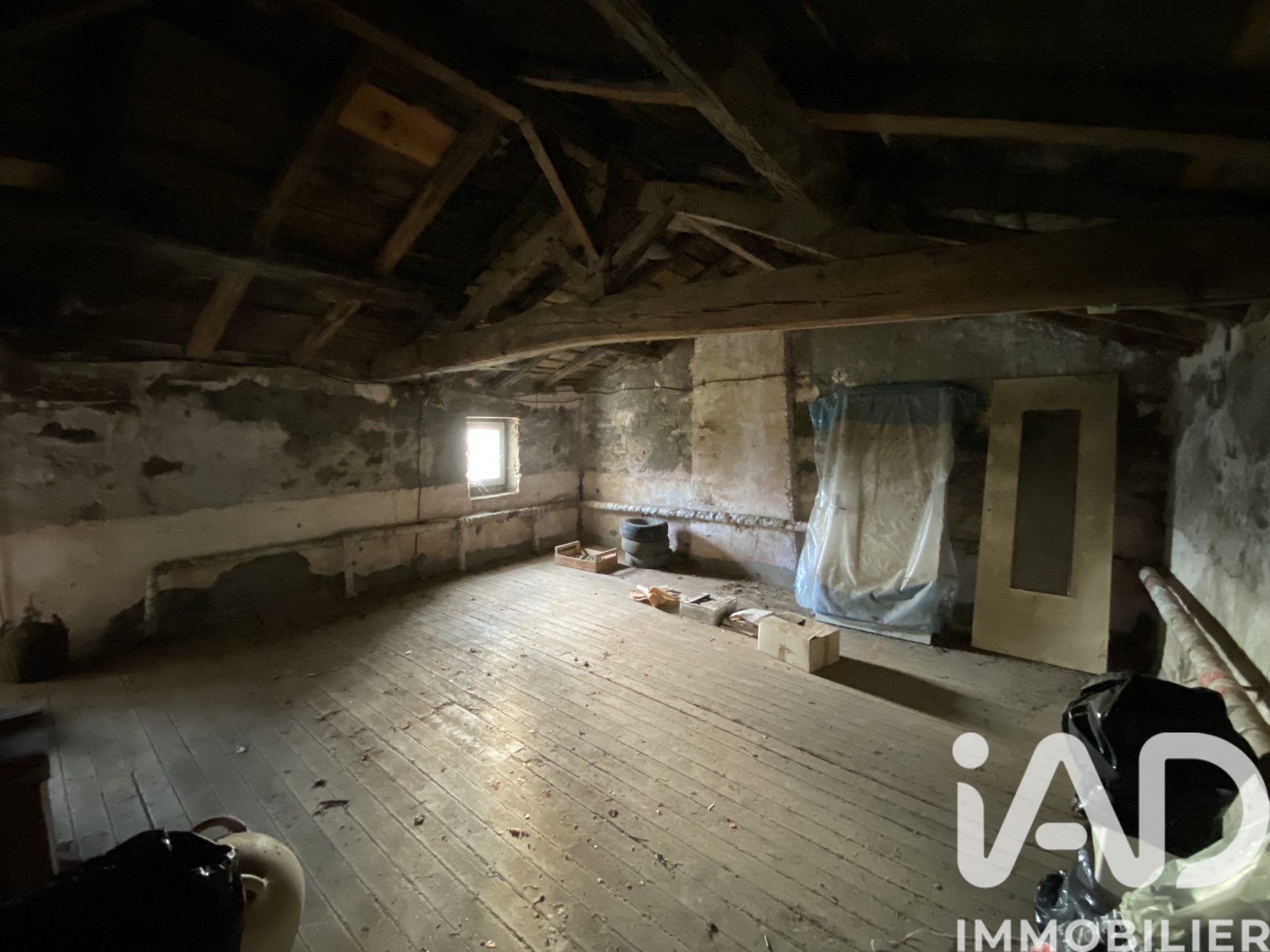 Vente maison à LES HERBIERS (85500) : maison de village 6 pièces 123 m² — 12
