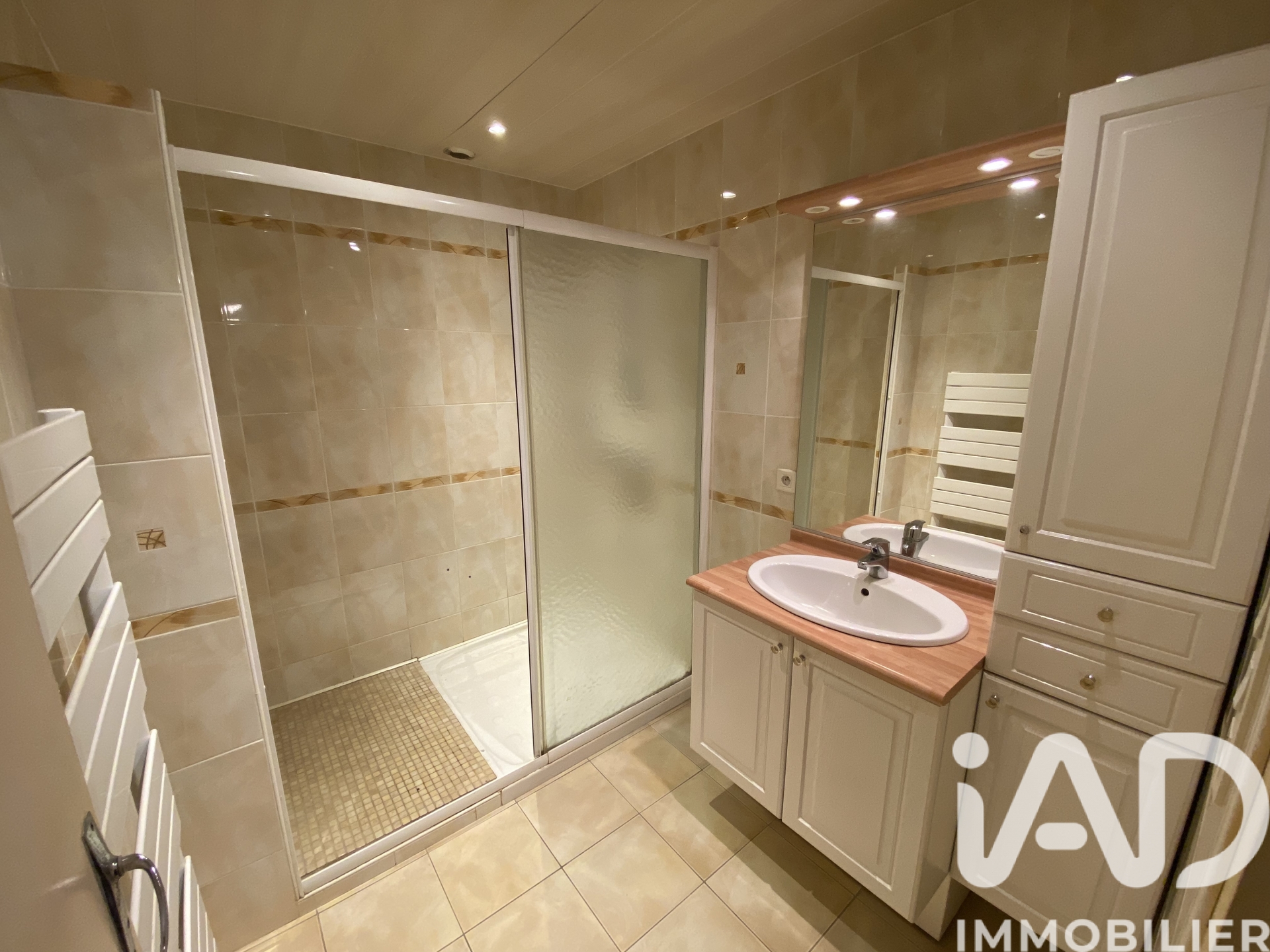Vente maison à LES HERBIERS (85500) : maison de village 6 pièces 123 m² — 10