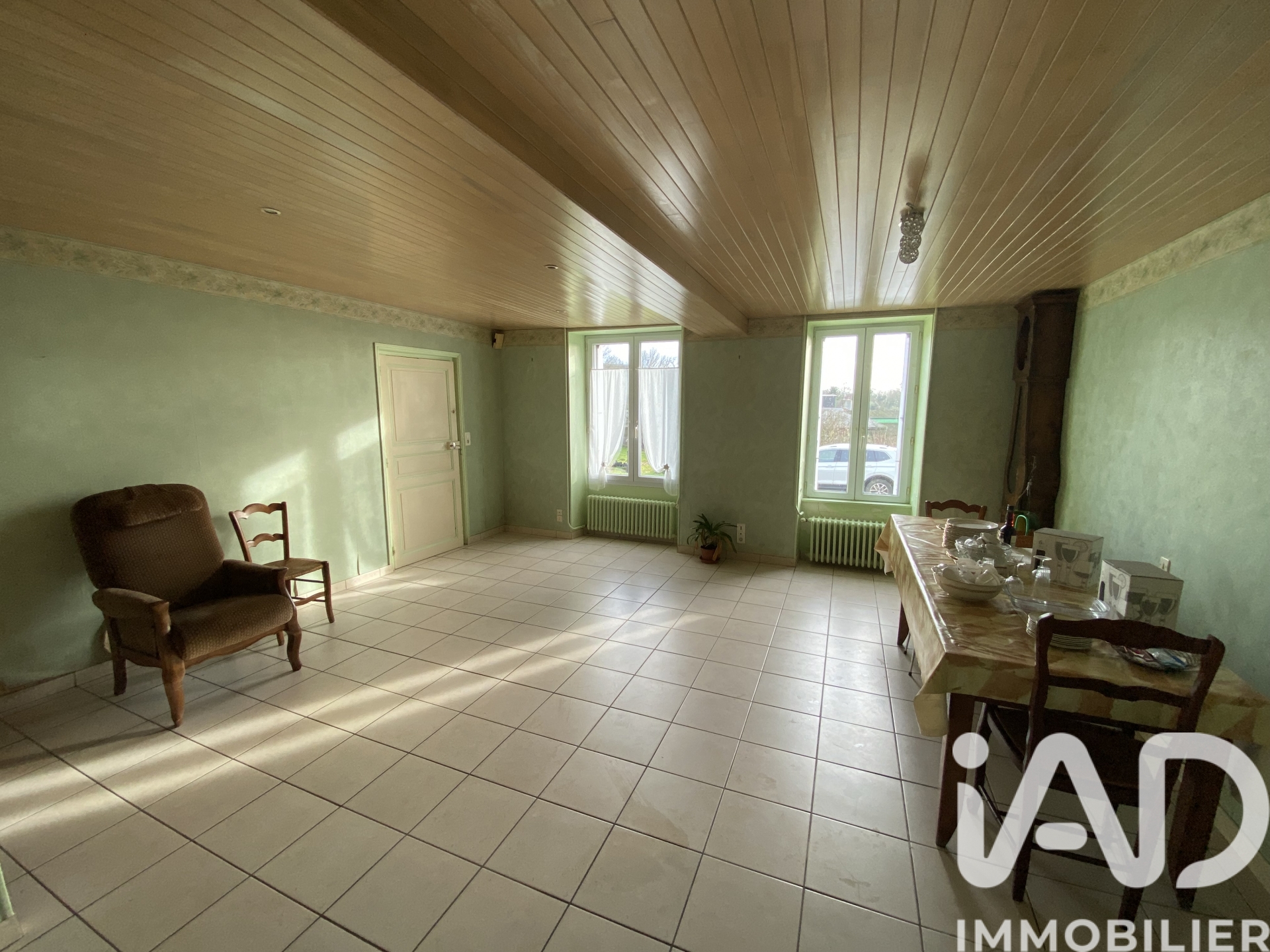 Vente maison à LES HERBIERS (85500) : maison de village 6 pièces 123 m² — 4