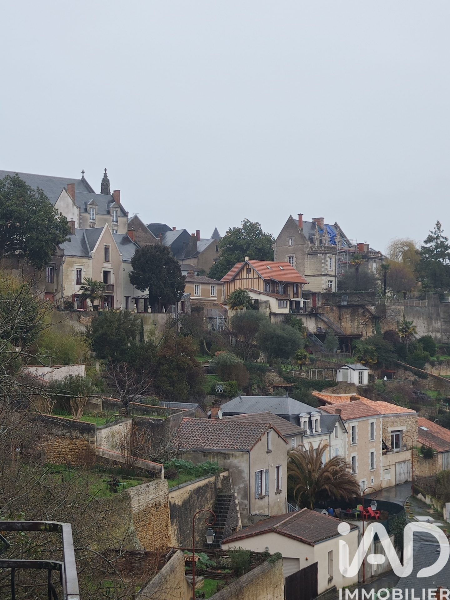Vente maison à Thouars (79100) : maison traditionnelle 7 pièces 135 m² — 30
