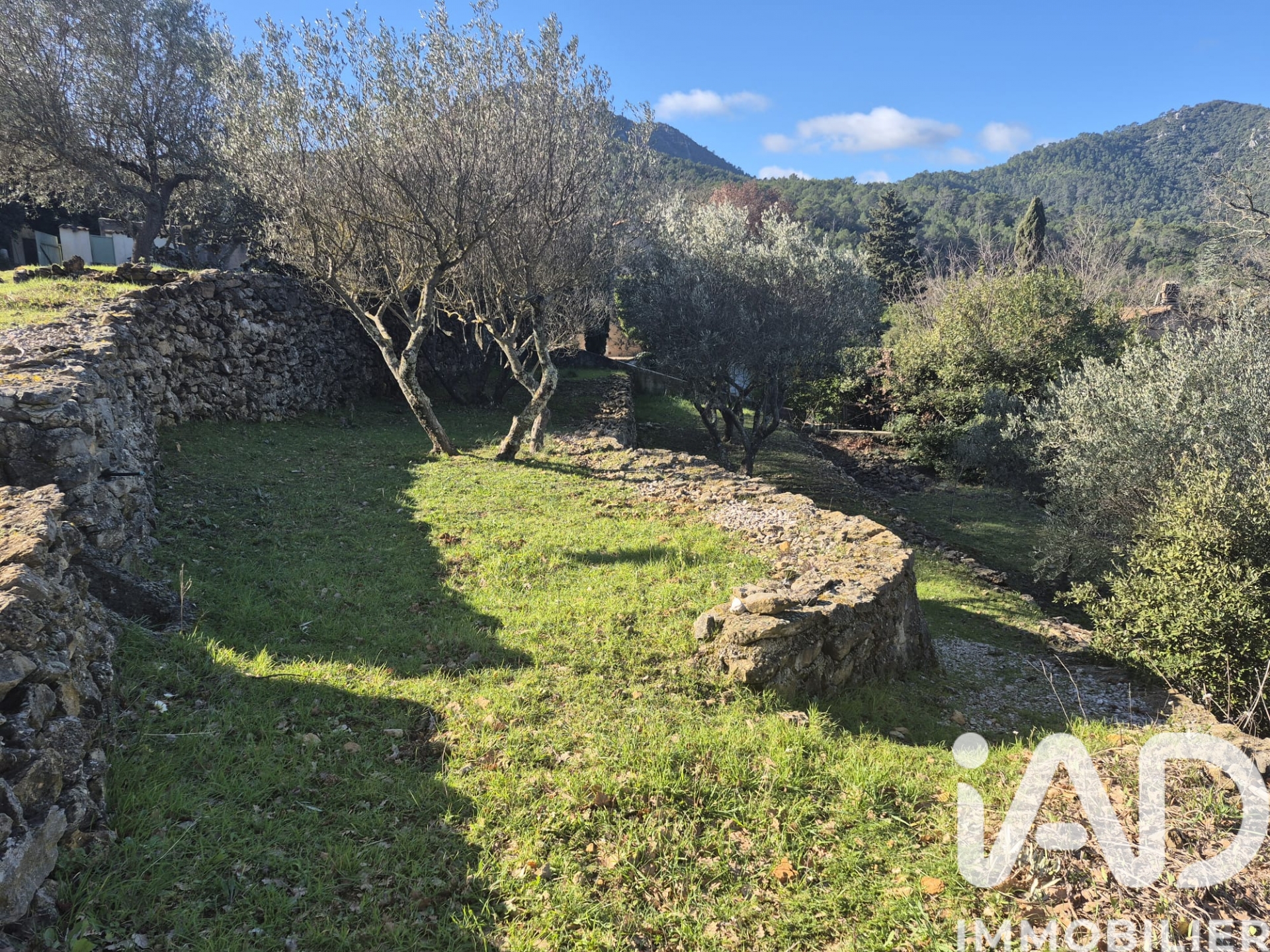Vente maison à La Celle (83170) : maison 5 pièces 103 m² — 23