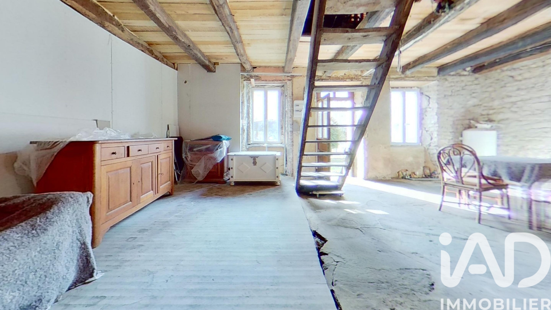 Vente maison à Ally (15700) : maison 4 pièces 77 m² — 8