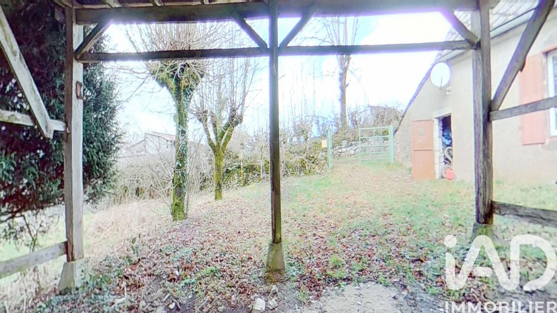 Vente maison à Ally (15700) : maison 4 pièces 77 m² — 22