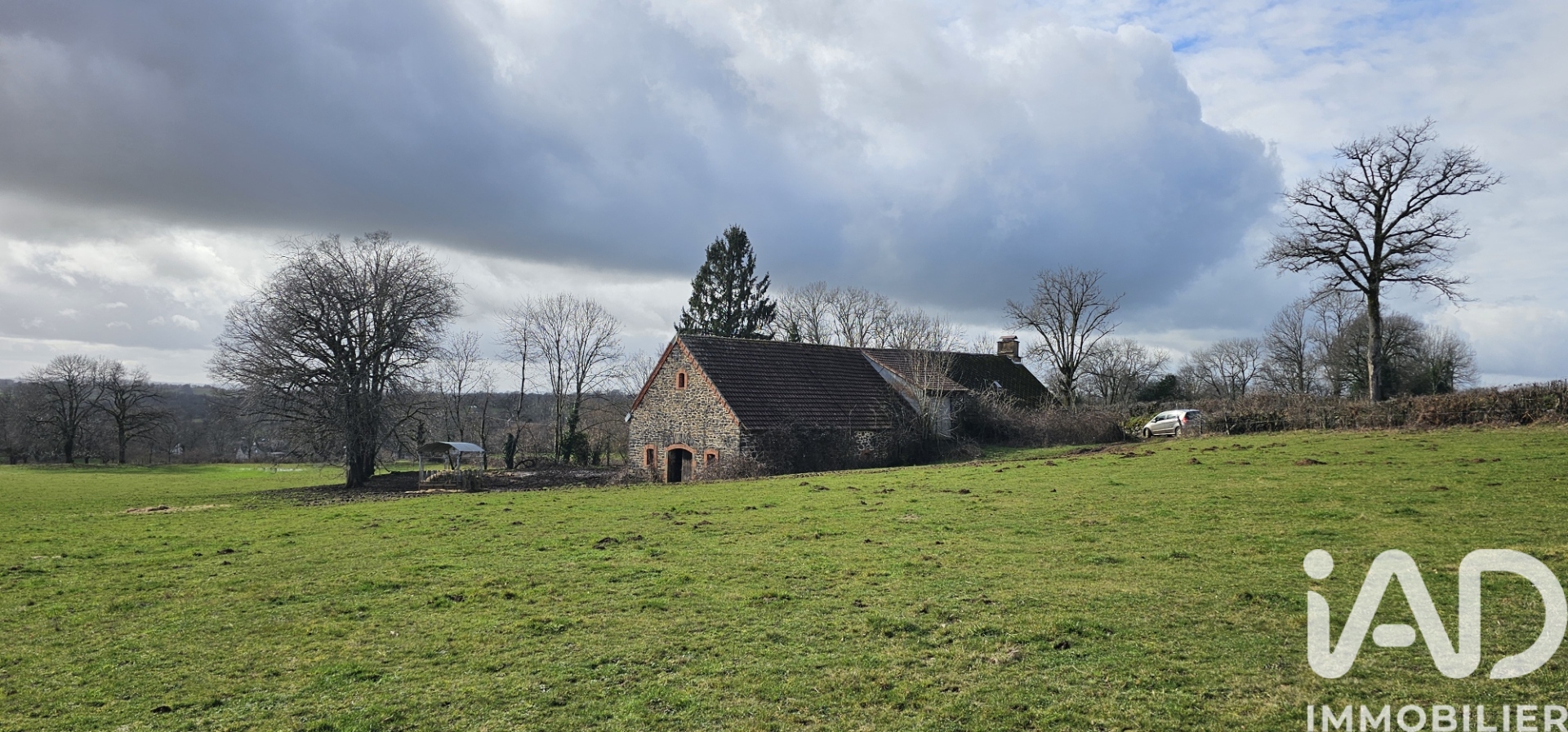 Vente maison à Ally (15700) : maison 4 pièces 77 m² — 29