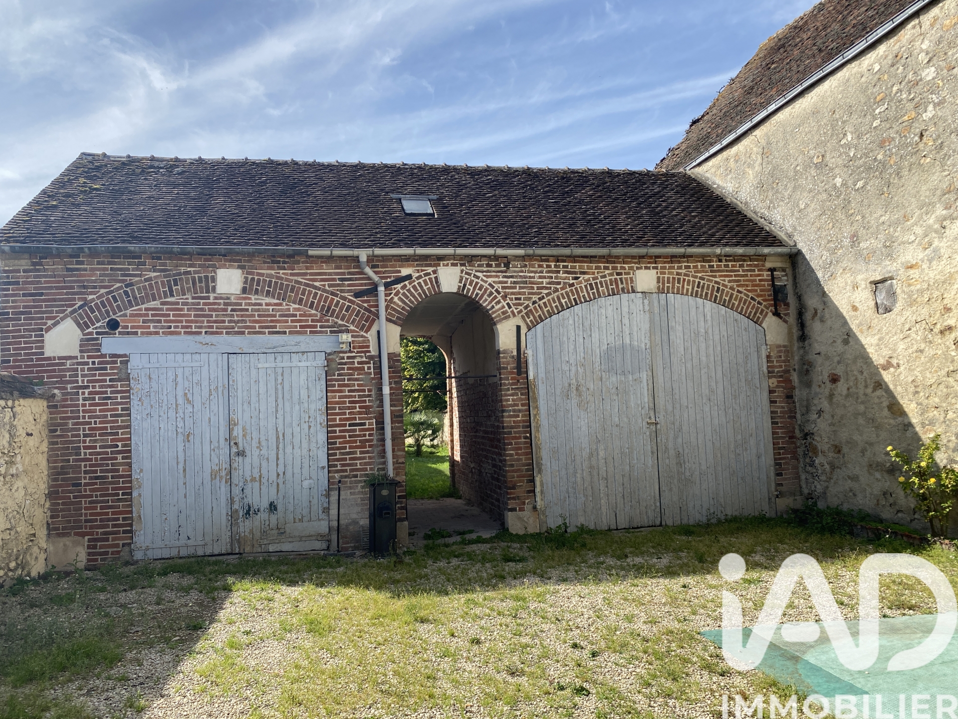 Vente maison à Traînel (10400) : maison de village 8 pièces 193 m² — 23