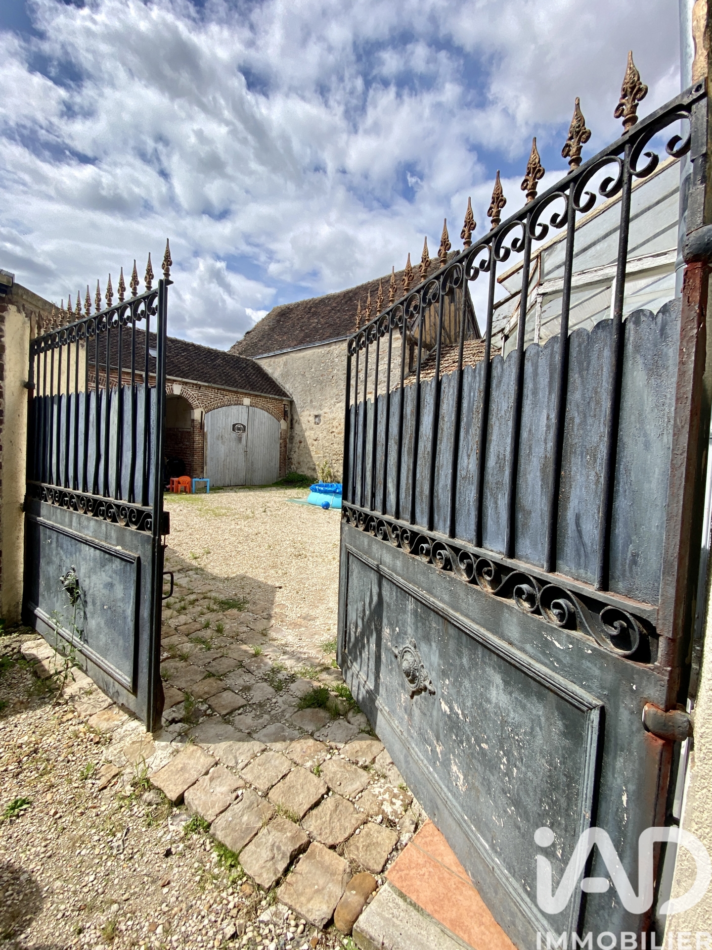 Vente maison à Traînel (10400) : maison de village 8 pièces 193 m² — 4
