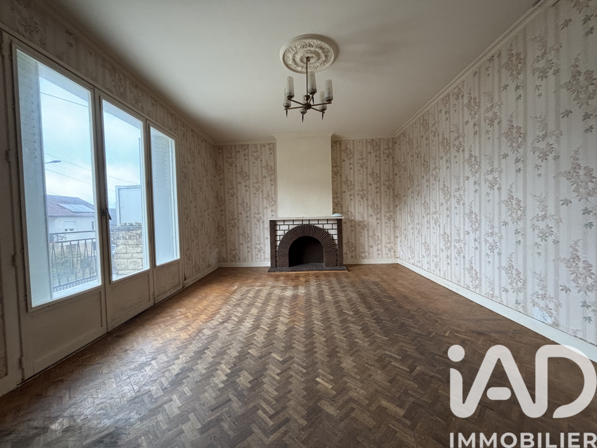 Vente maison à Thiviers (24800) : maison de ville 4 pièces 78 m² — 4