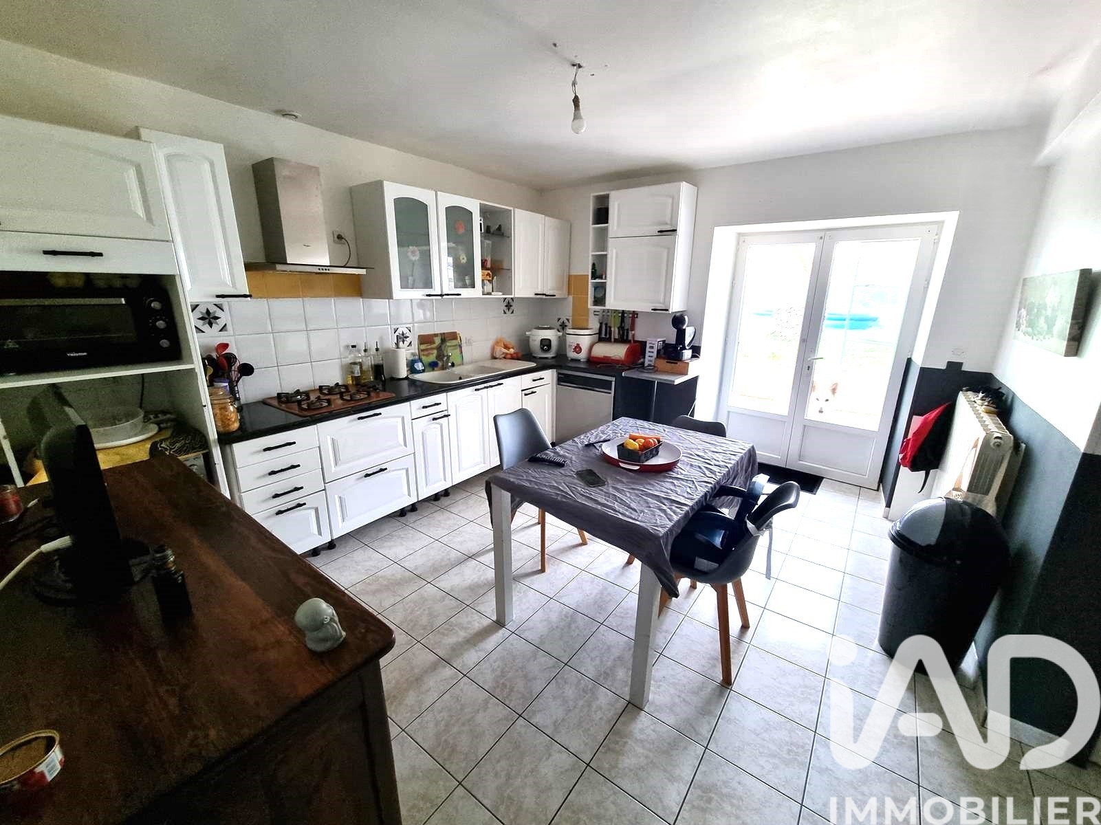 Vente maison à Thénezay (79390) : maison de village 9 pièces 224 m² — 5