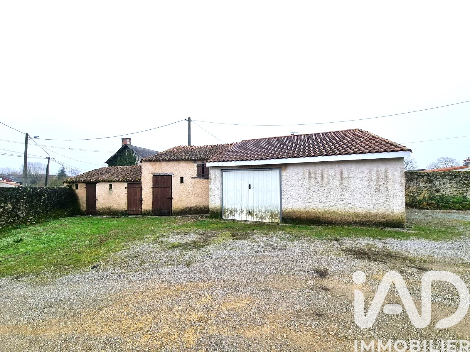 Vente maison à Thénezay (79390) : maison de village 9 pièces 224 m² — 15
