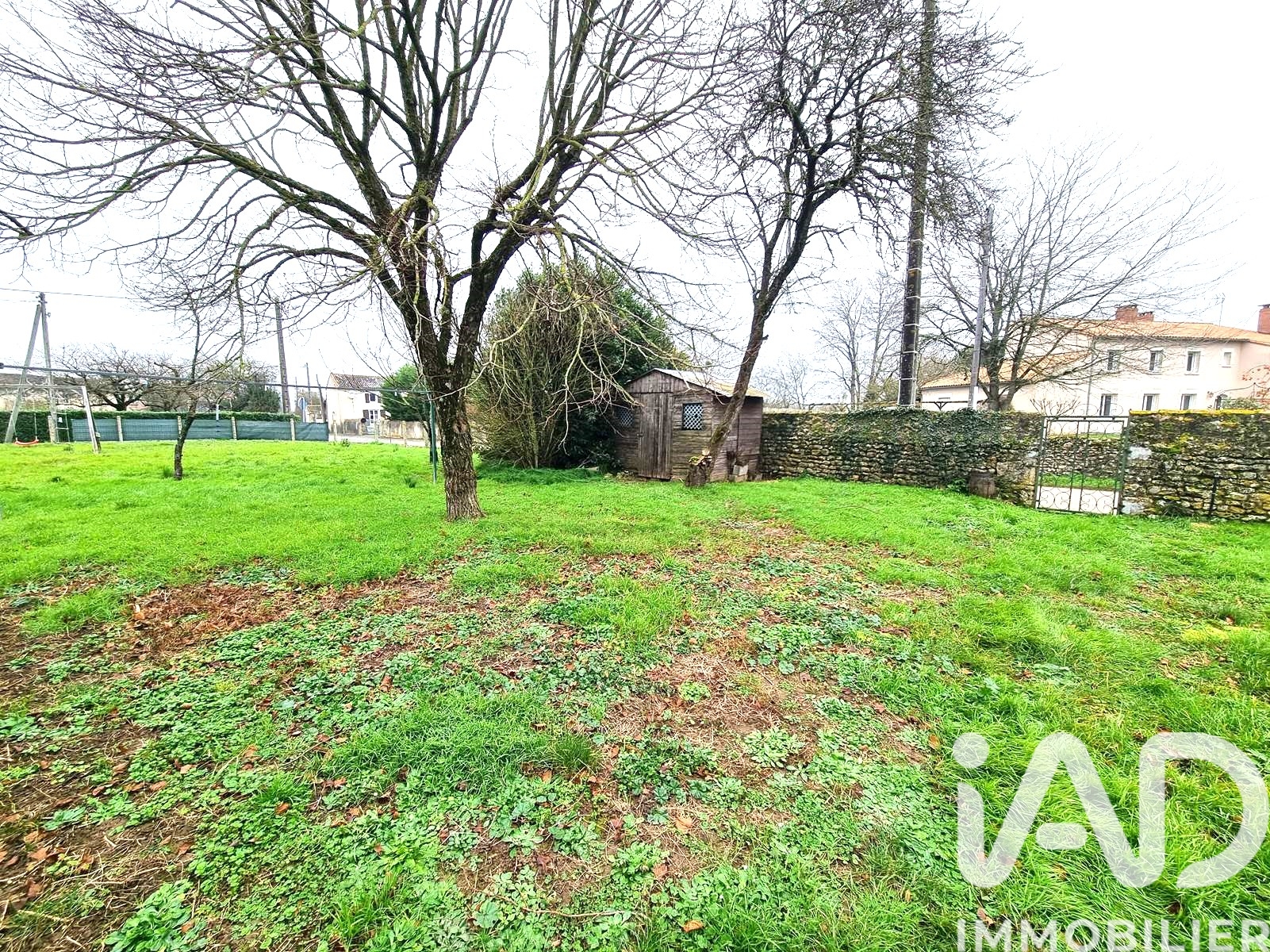 Vente maison à Thénezay (79390) : maison de village 9 pièces 224 m² — 18