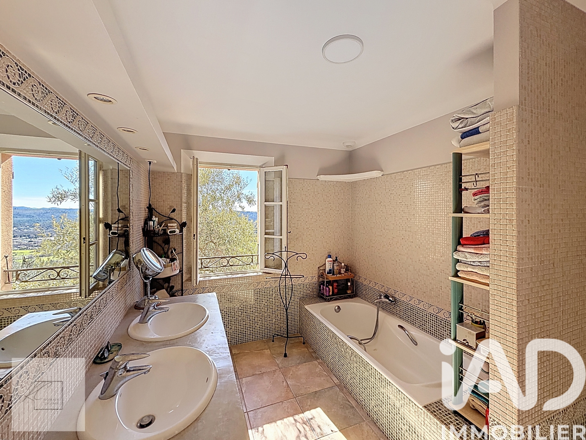 Vente maison à Montauroux (83440) : maison 6 pièces 214 m² — 14