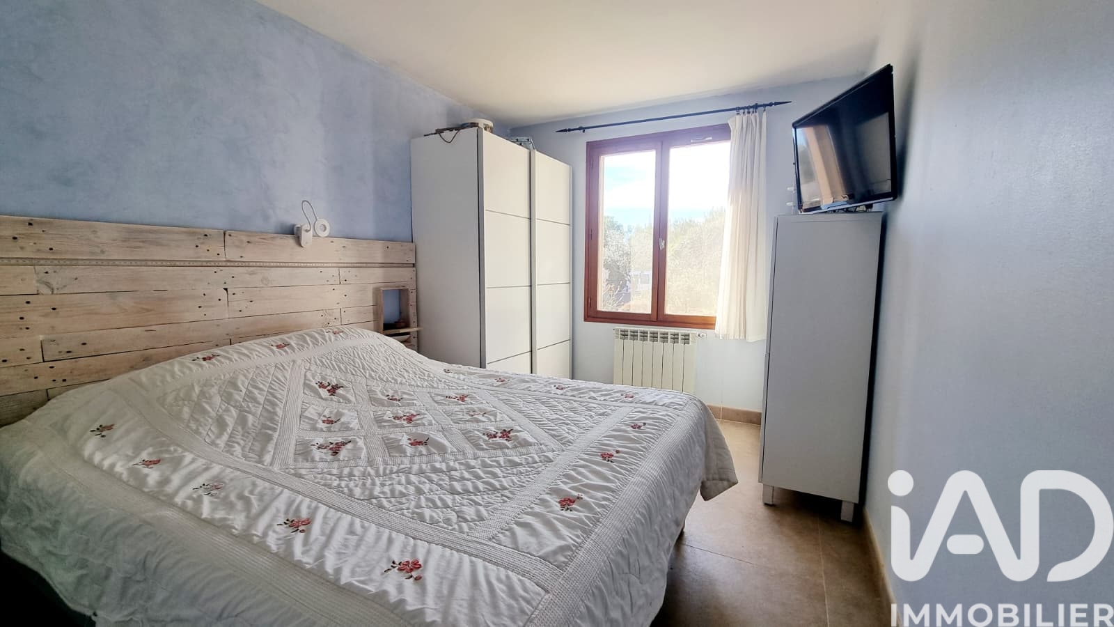 Vente maison à Pourrières (83910) : maison traditionnelle 6 pièces 198 m² - 2105996 — 10