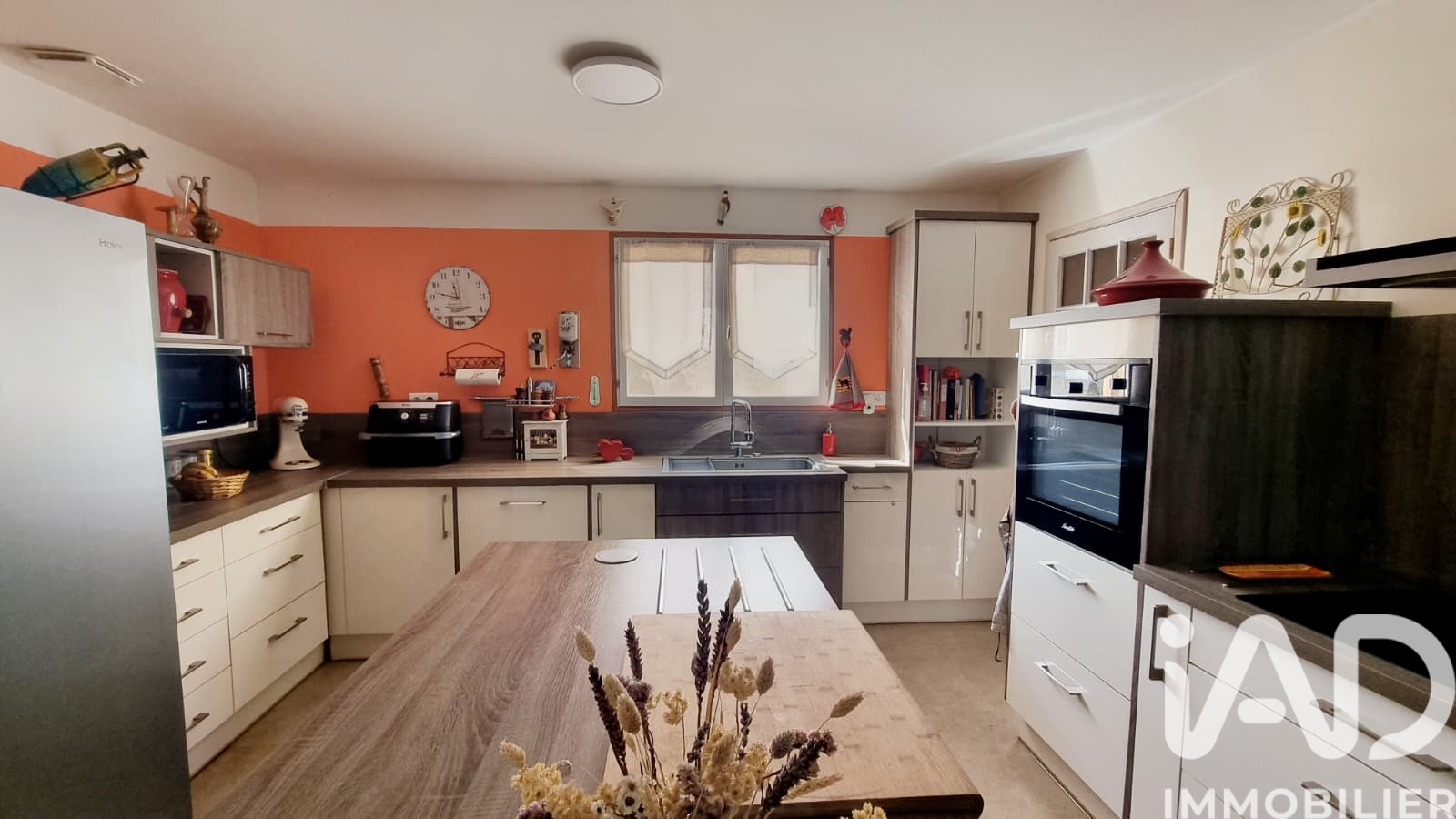 Vente maison à Pourrières (83910) : maison traditionnelle 6 pièces 198 m² - 2105996 — 7