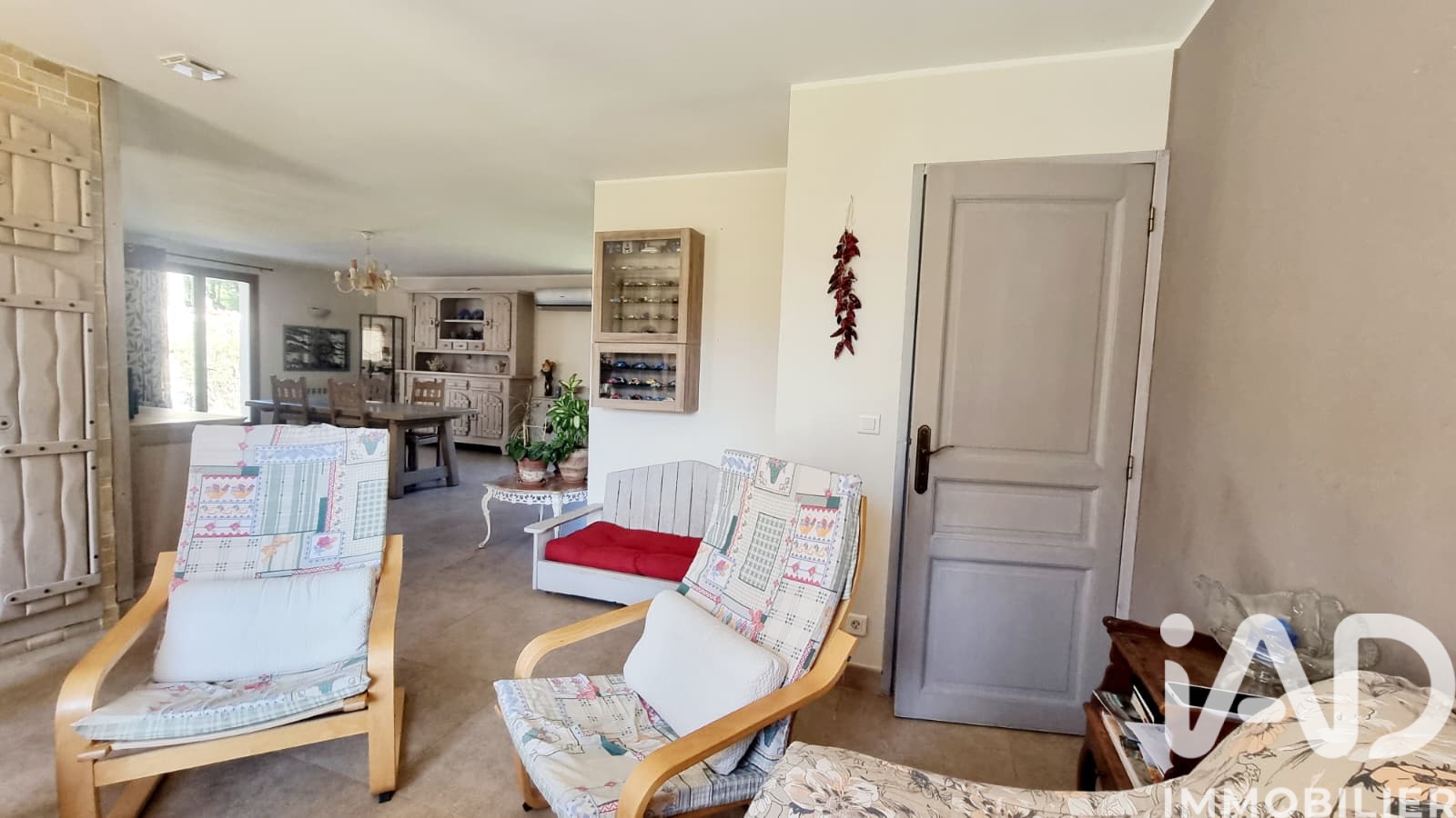 Vente maison à Pourrières (83910) : maison traditionnelle 6 pièces 198 m² - 2105996 — 8