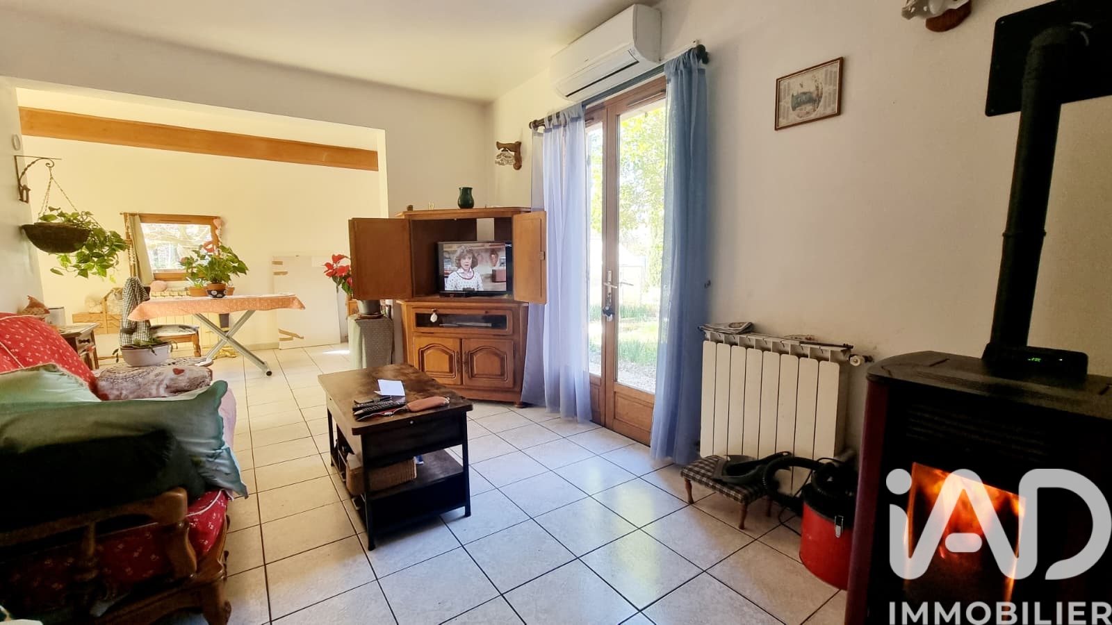 Vente maison à Pourrières (83910) : maison traditionnelle 6 pièces 198 m² - 2105996 — 13