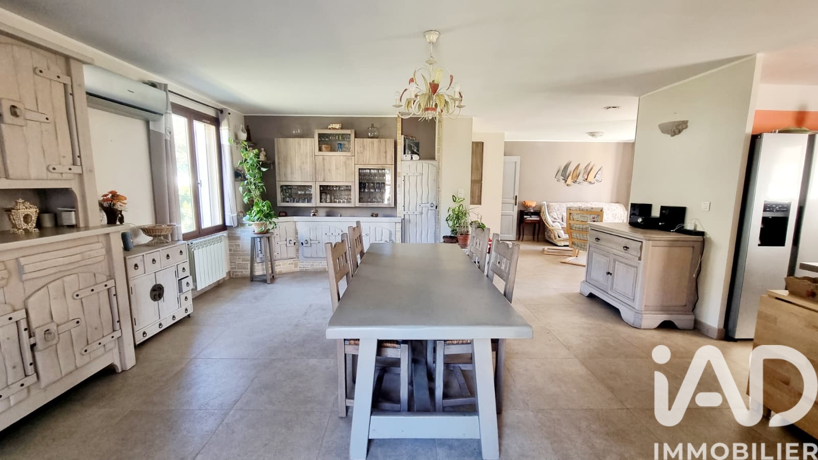 Vente maison à Pourrières (83910) : maison traditionnelle 6 pièces 198 m² - 2105996 — 4