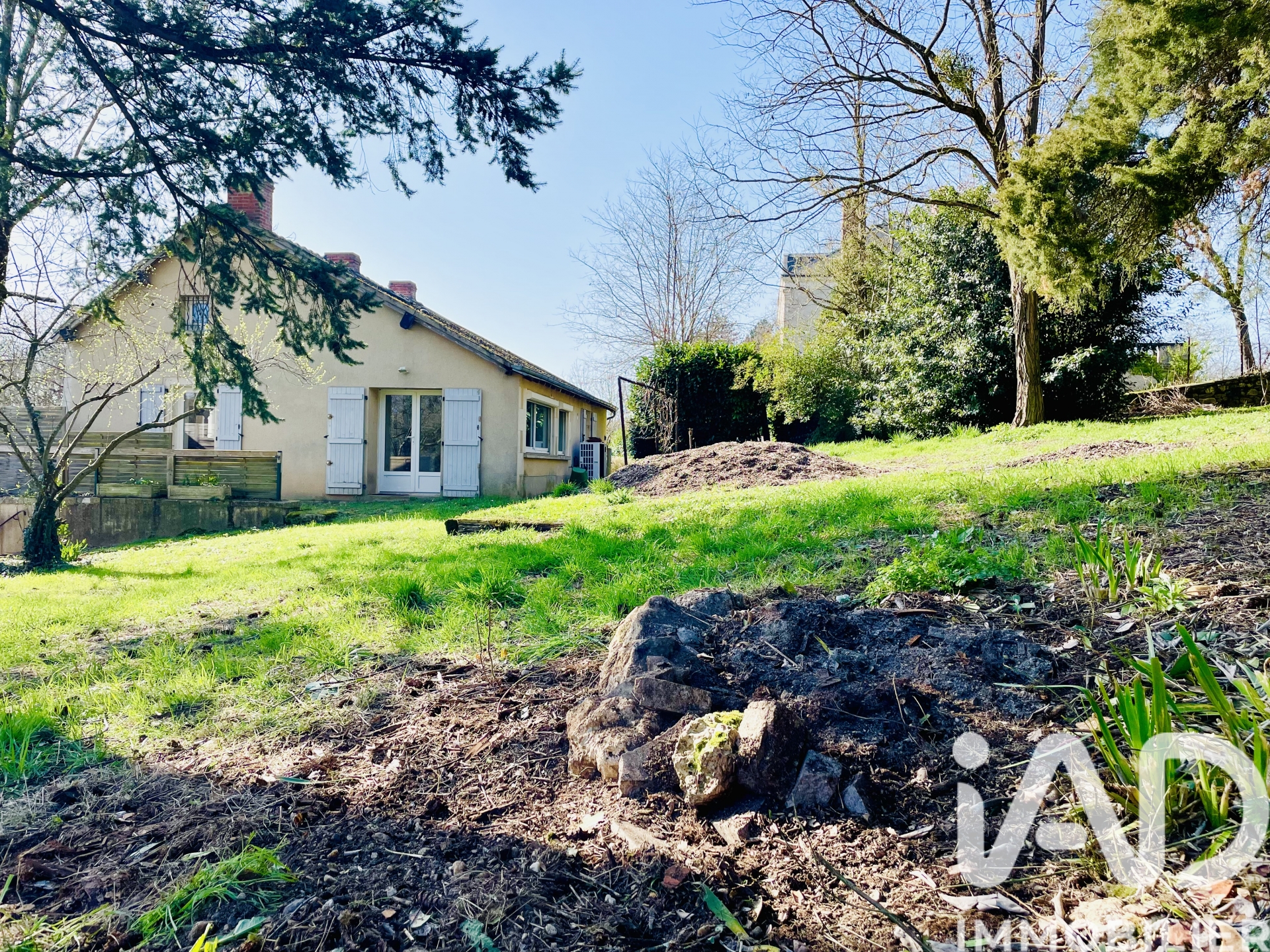 Vente maison à Ciron (36300) : maison de village 4 pièces 81 m² — 2