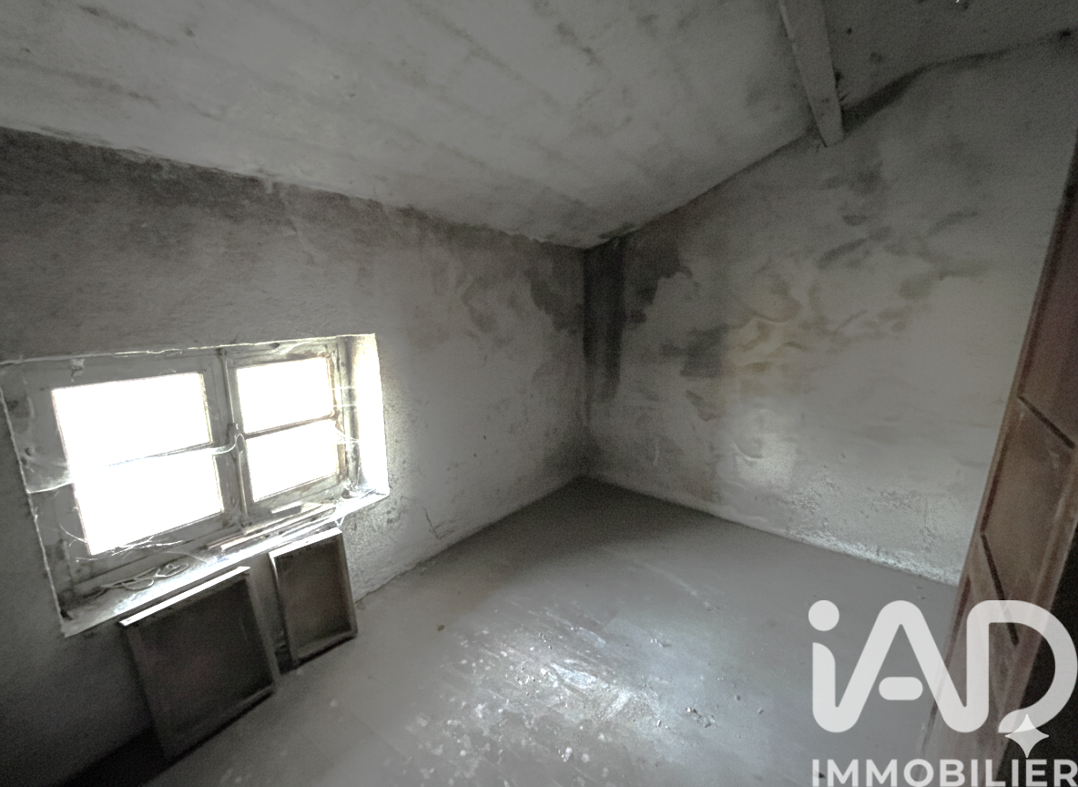 Vente maison à Lapeyrouse (63700) : maison 6 pièces 110 m² — 11