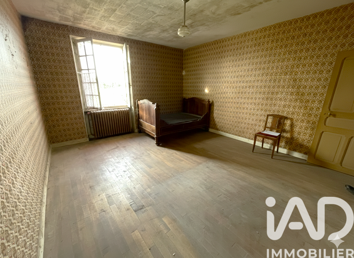 Vente maison à Lapeyrouse (63700) : maison 6 pièces 110 m² — 8