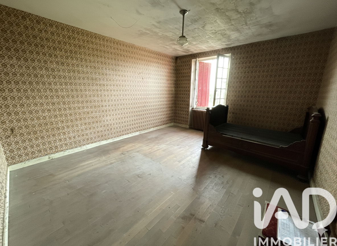 Vente maison à Lapeyrouse (63700) : maison 6 pièces 110 m² — 7