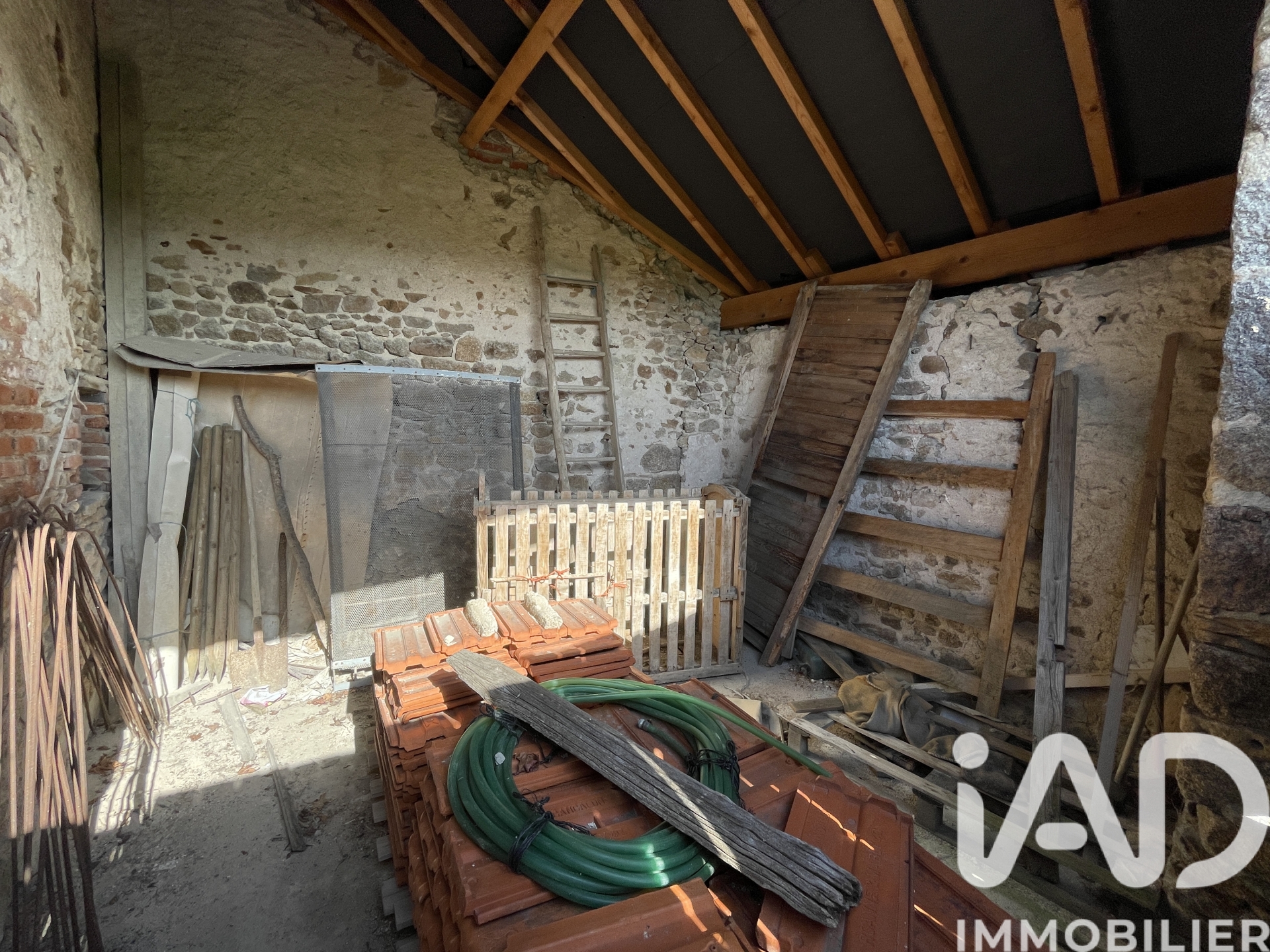 Vente maison à Lapeyrouse (63700) : maison 6 pièces 110 m² — 18