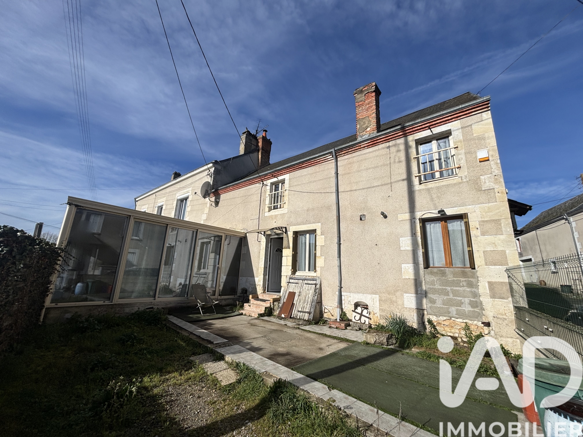 Maison à vendre à Issoudun — 120 000 € — IAD France