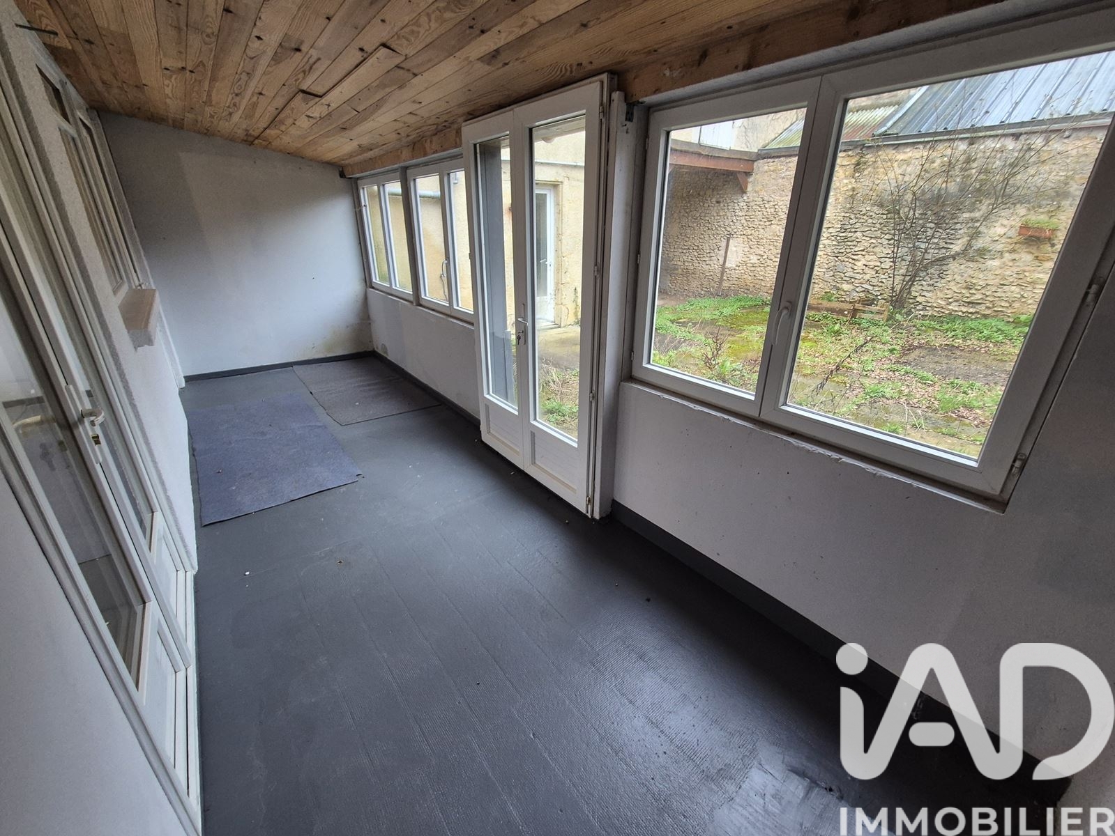 Vente maison à Thénezay (79390) : maison de village 8 pièces 194 m² — 5