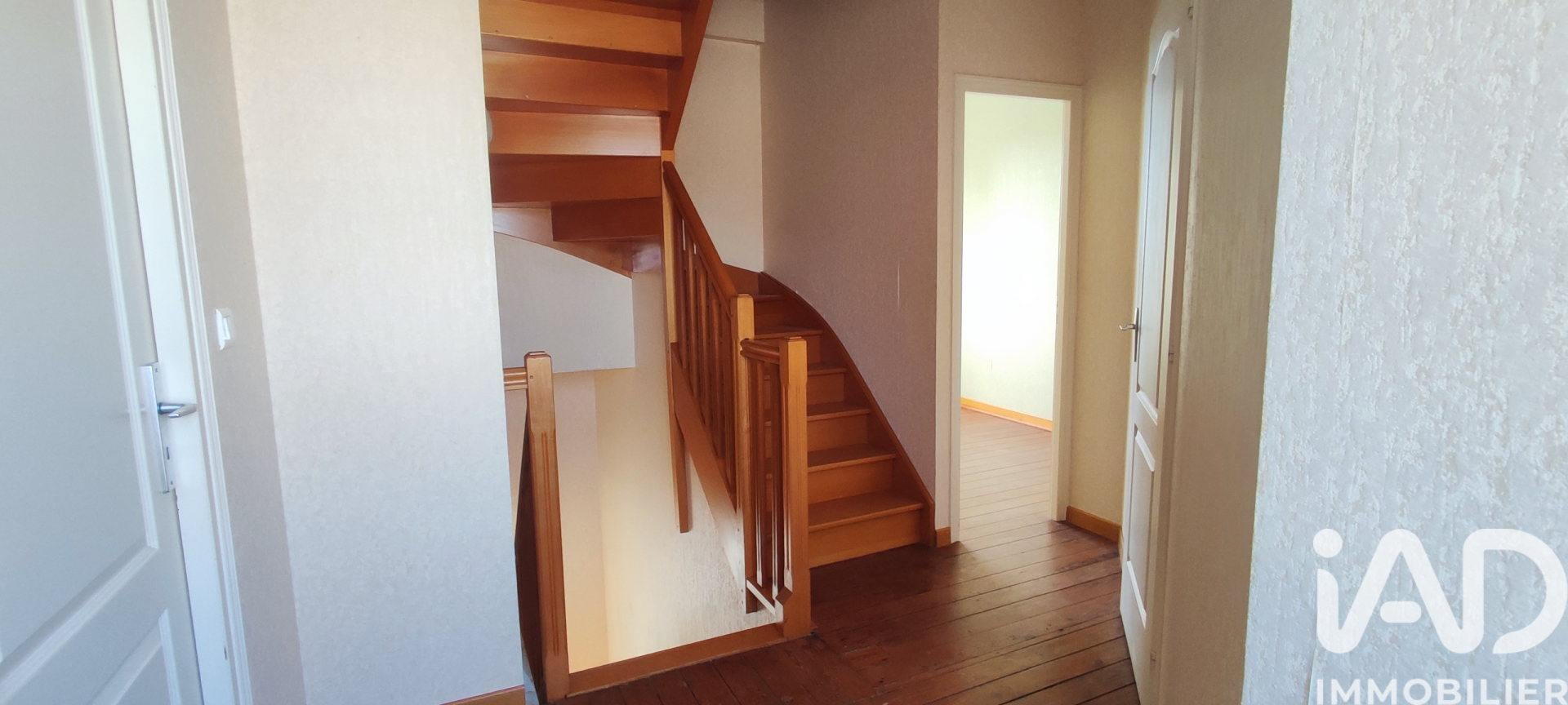 Vente maison à La Crèche (79260) : maison de ville 5 pièces 116 m² — 7