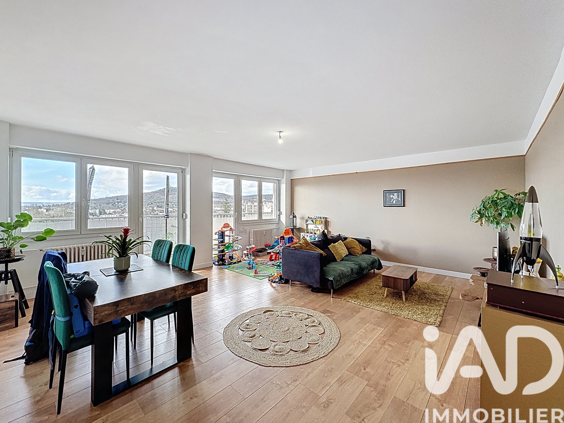 Vente appartement à Metz (57050) : appartement 5 pièces 100 m² — 2