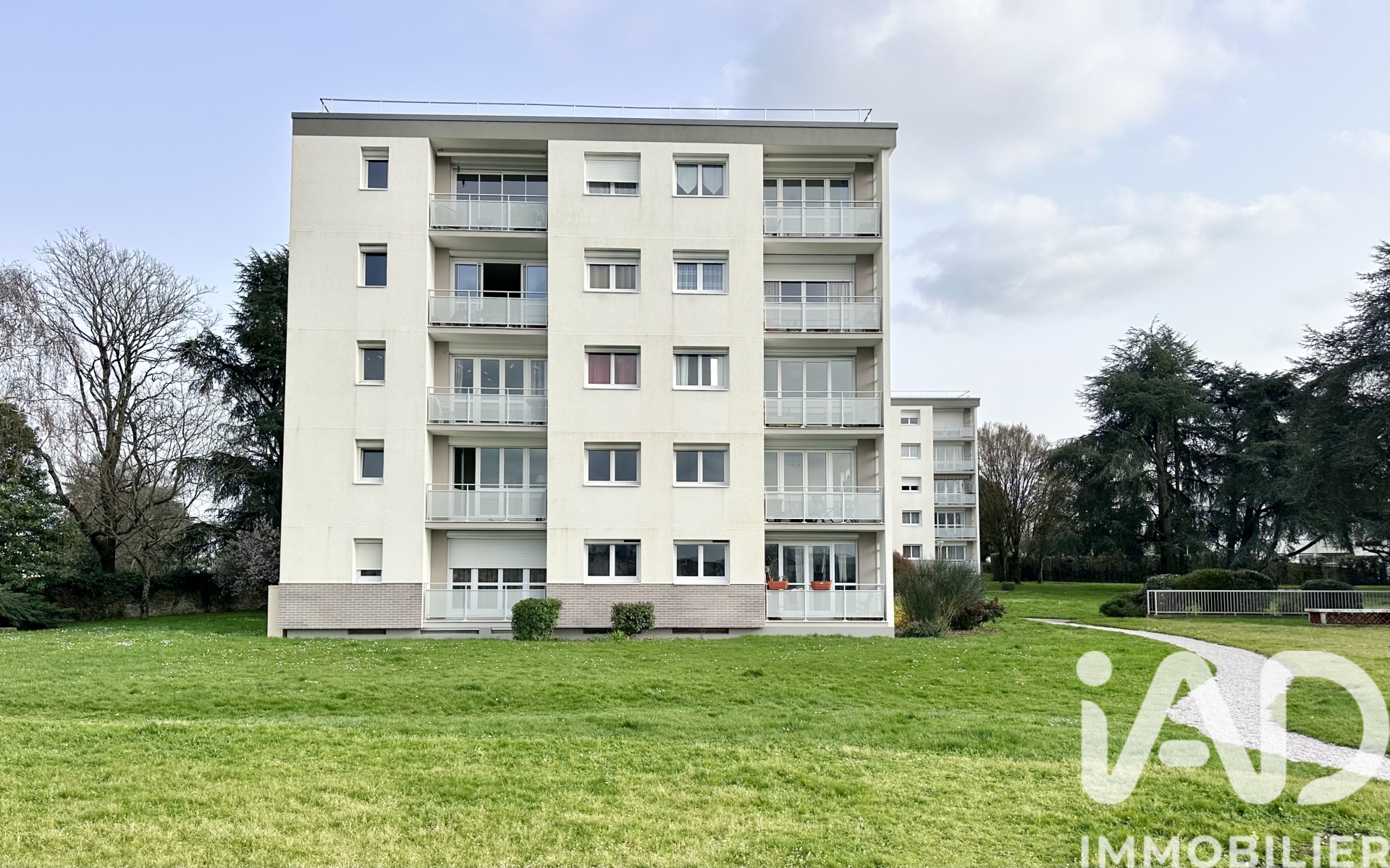 Vente appartement à Saint-Sébastien-sur-Loire (44230) : appartement 5 pièces 79 m² - 2004810 — 12