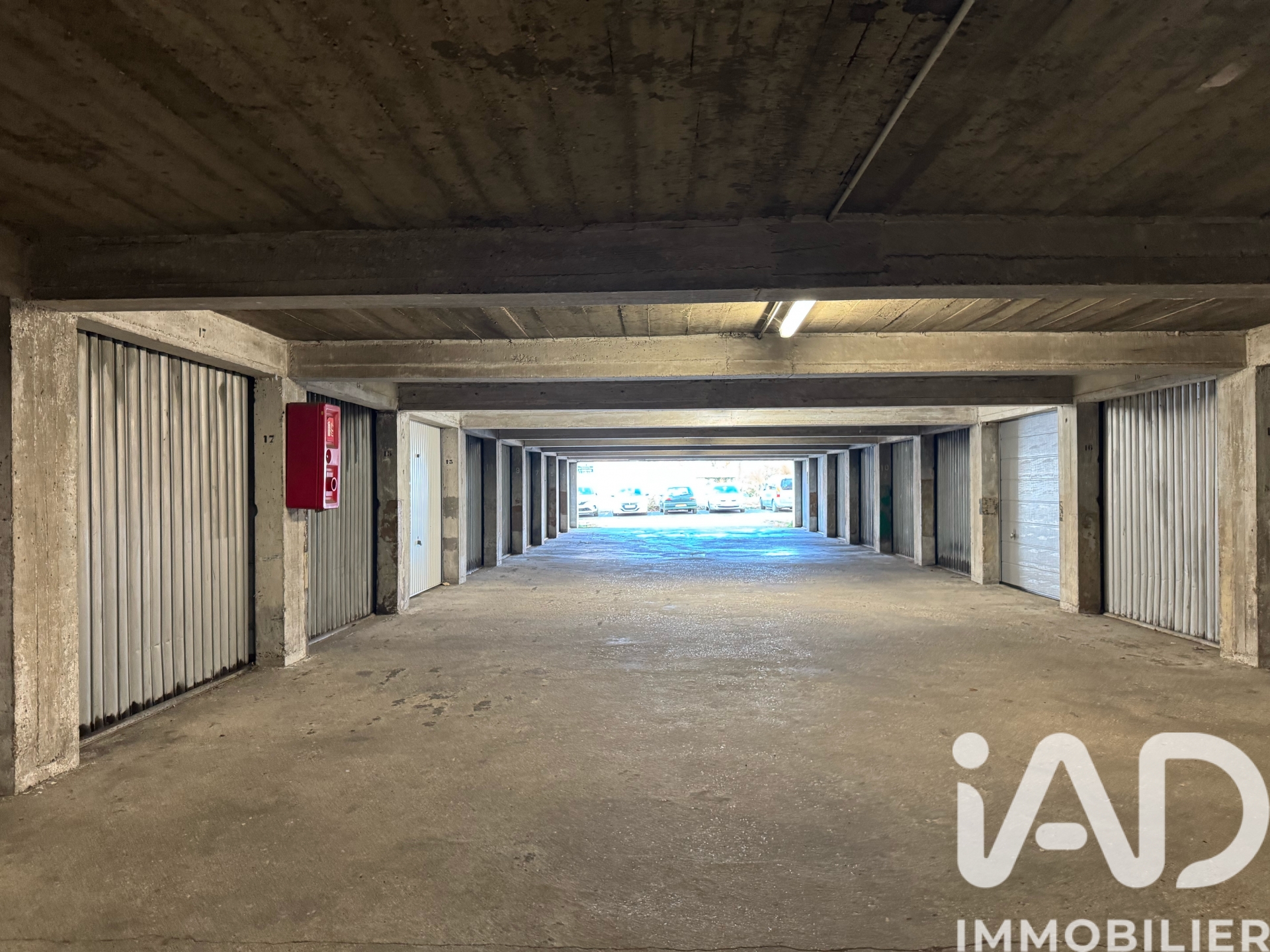 Vente Garage 13 m&sup2;