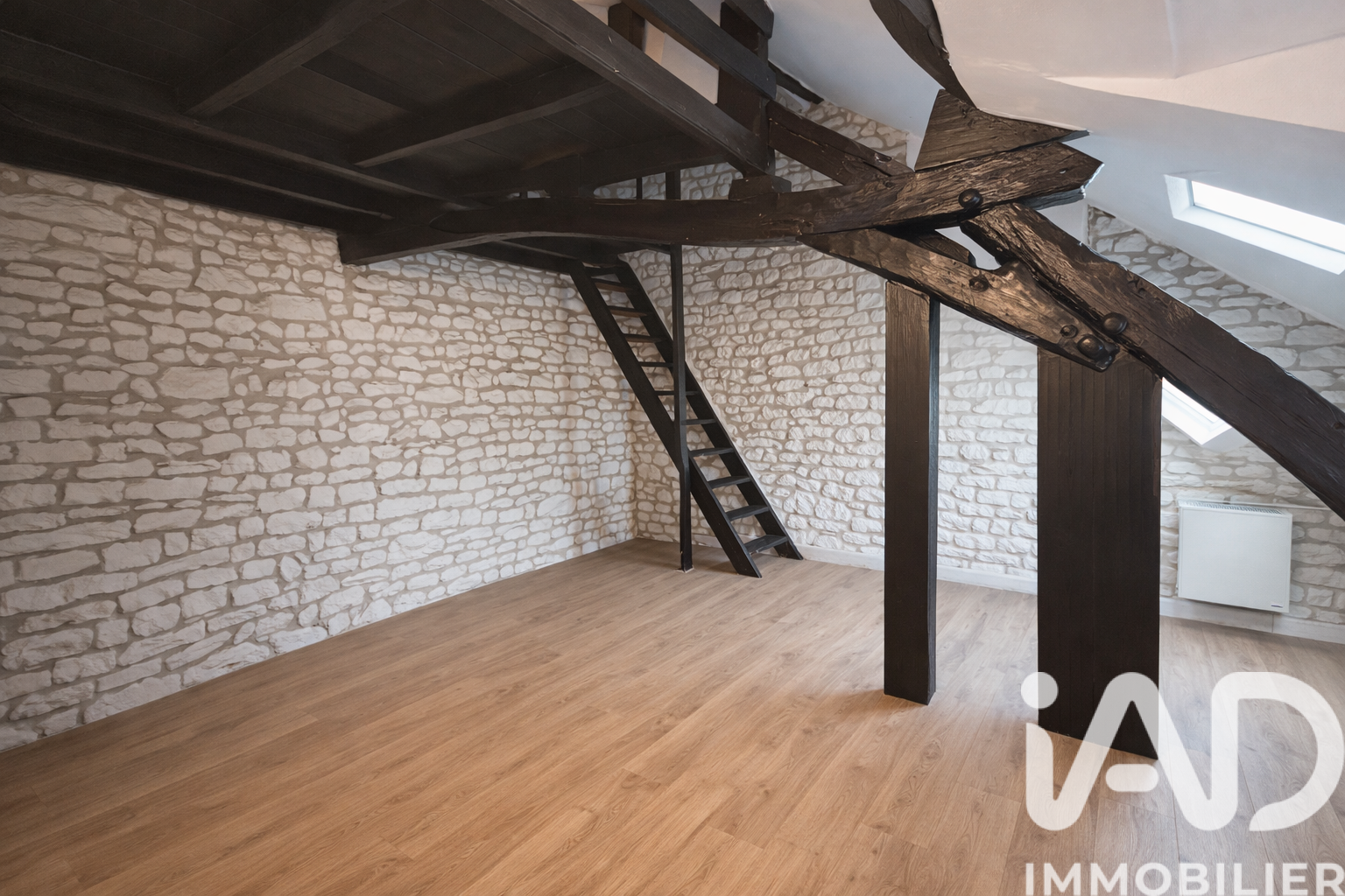 Vente maison à Châtellerault (86100) : maison de ville 2 pièces 48 m² — 4