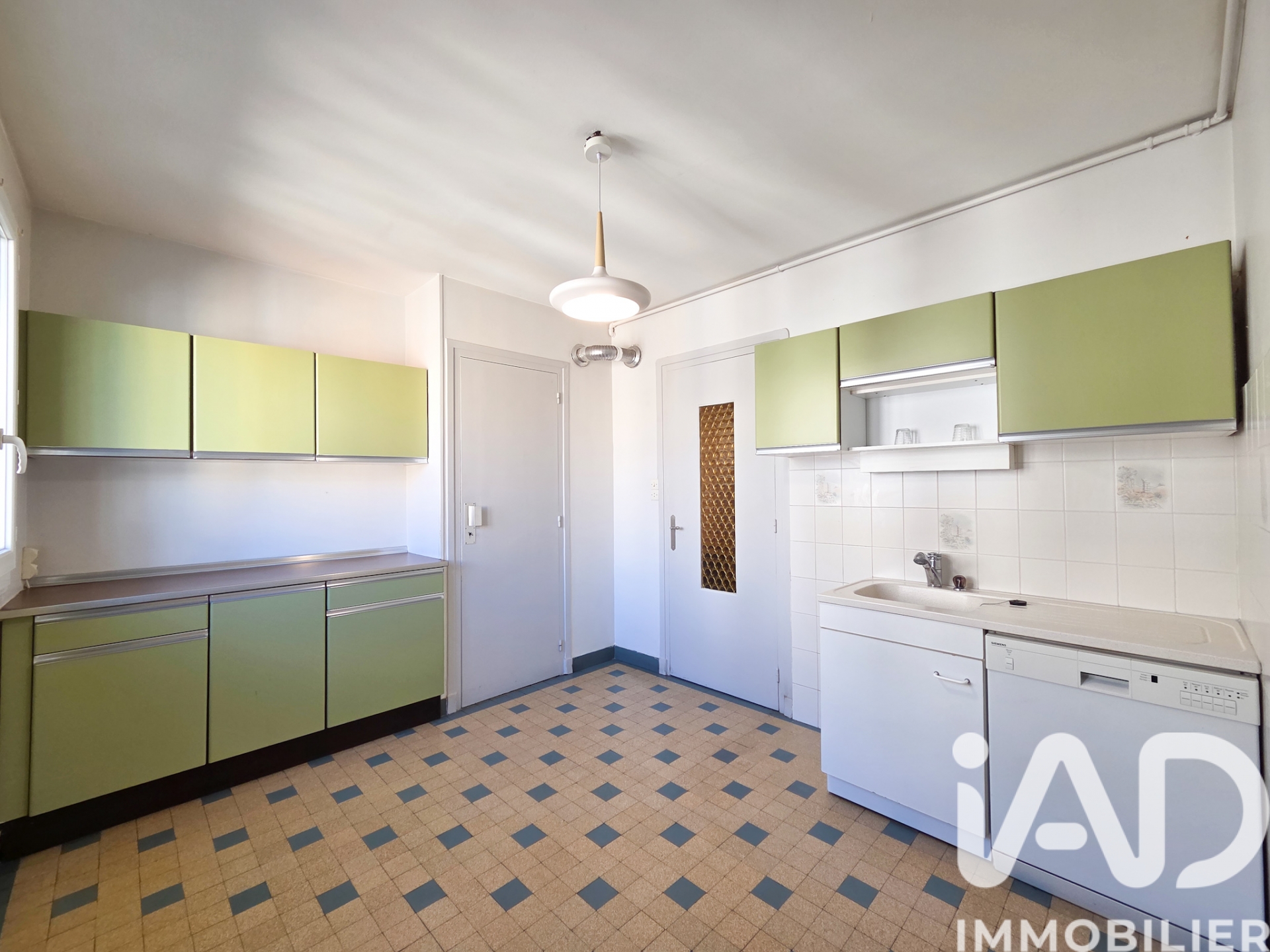 Vente appartement à Grenoble (38000) : appartement 3 pièces 75 m² - 2005078 — 2
