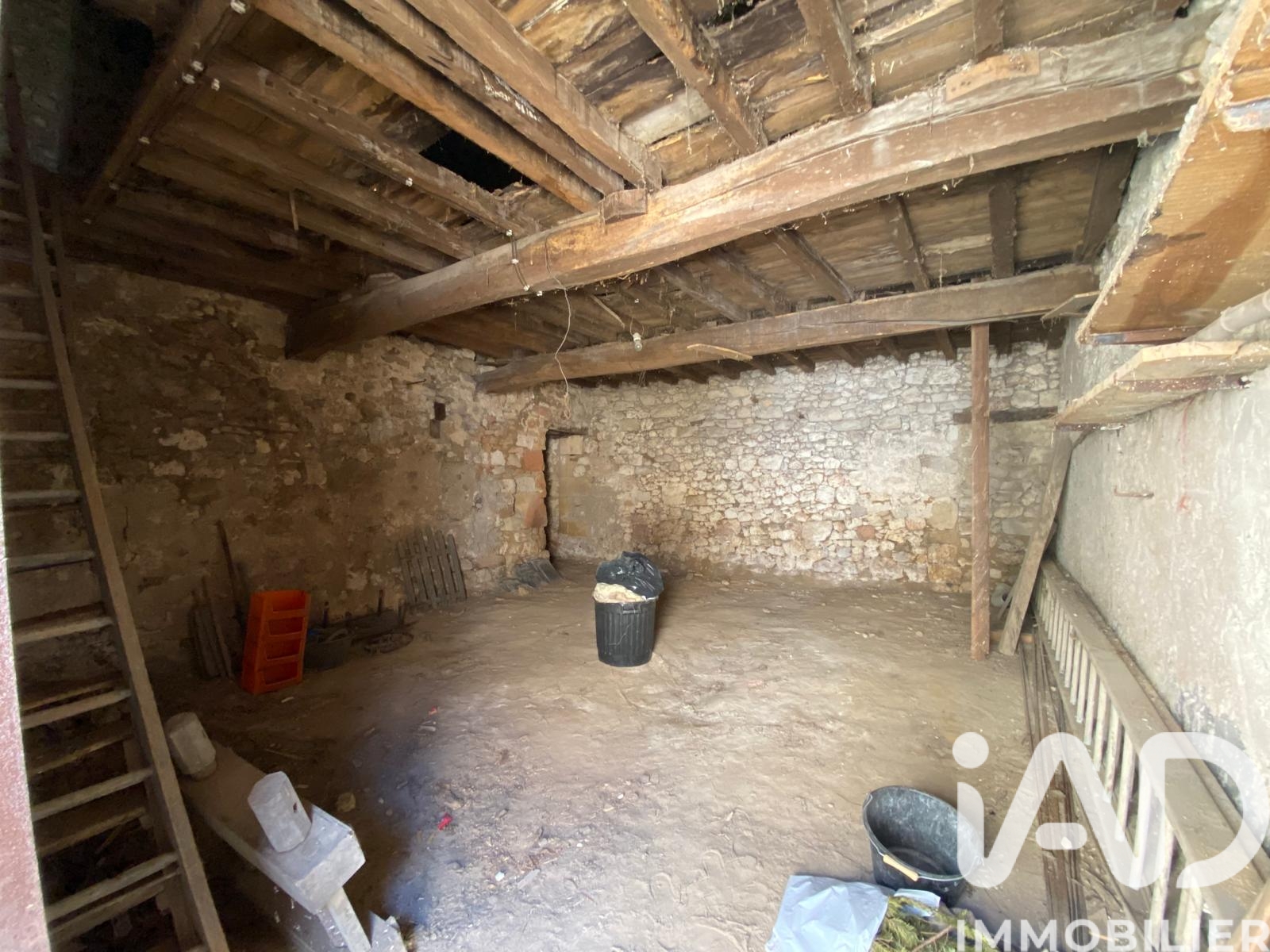 Vente immeuble 62 m² à Gensac (33890) — 5