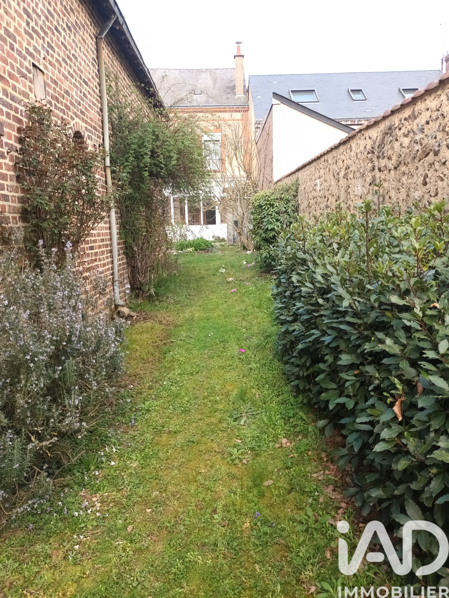 Vente maison à Brou (28160) : maison de ville 7 pièces 154 m² — 5