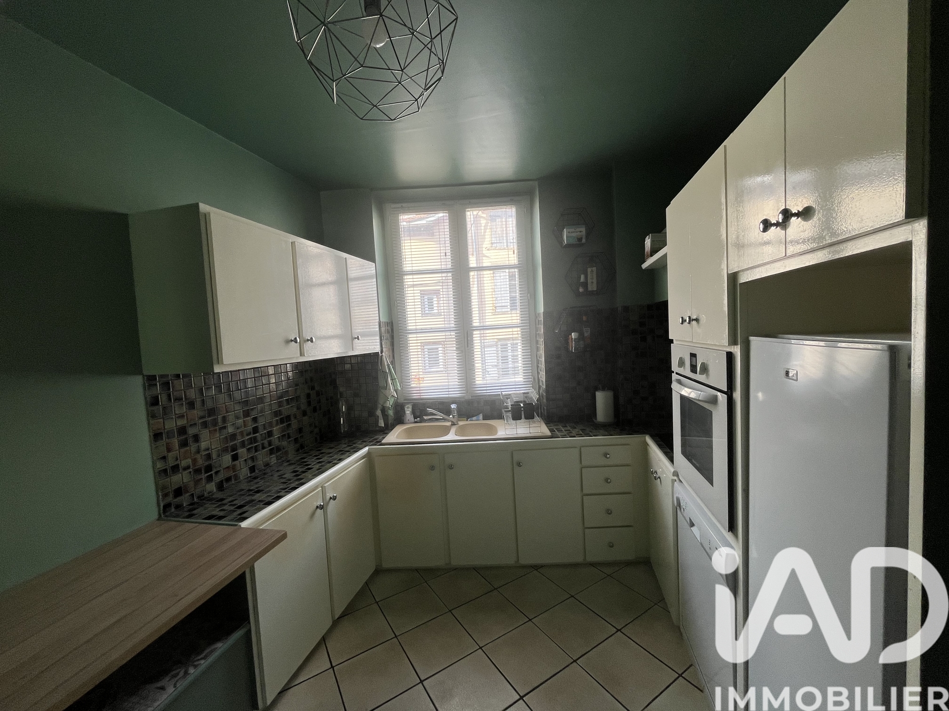 Vente maison à Thiers (63300) : maison de ville 4 pièces 97 m² — 5