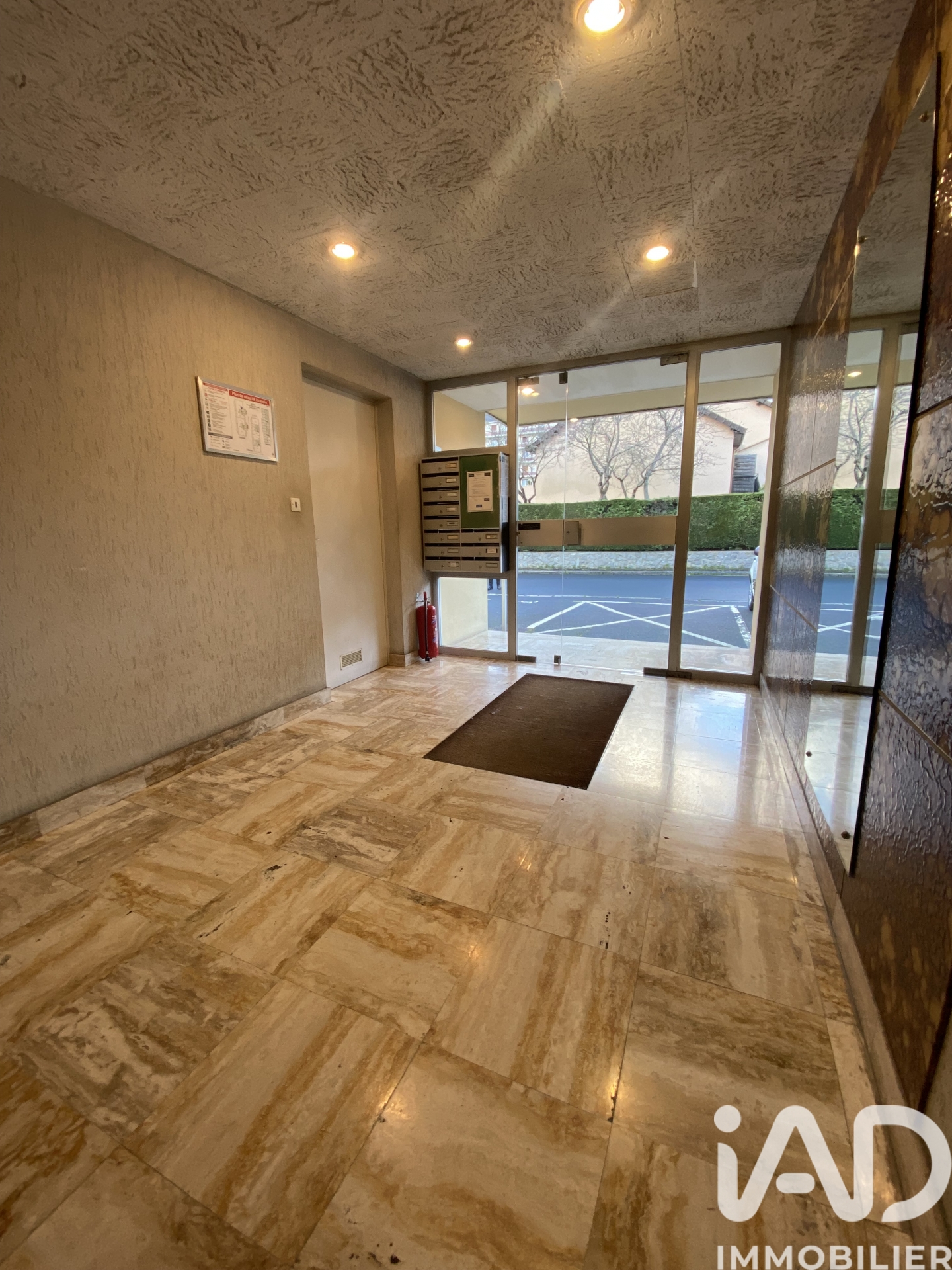 Vente appartement à Saint — 8