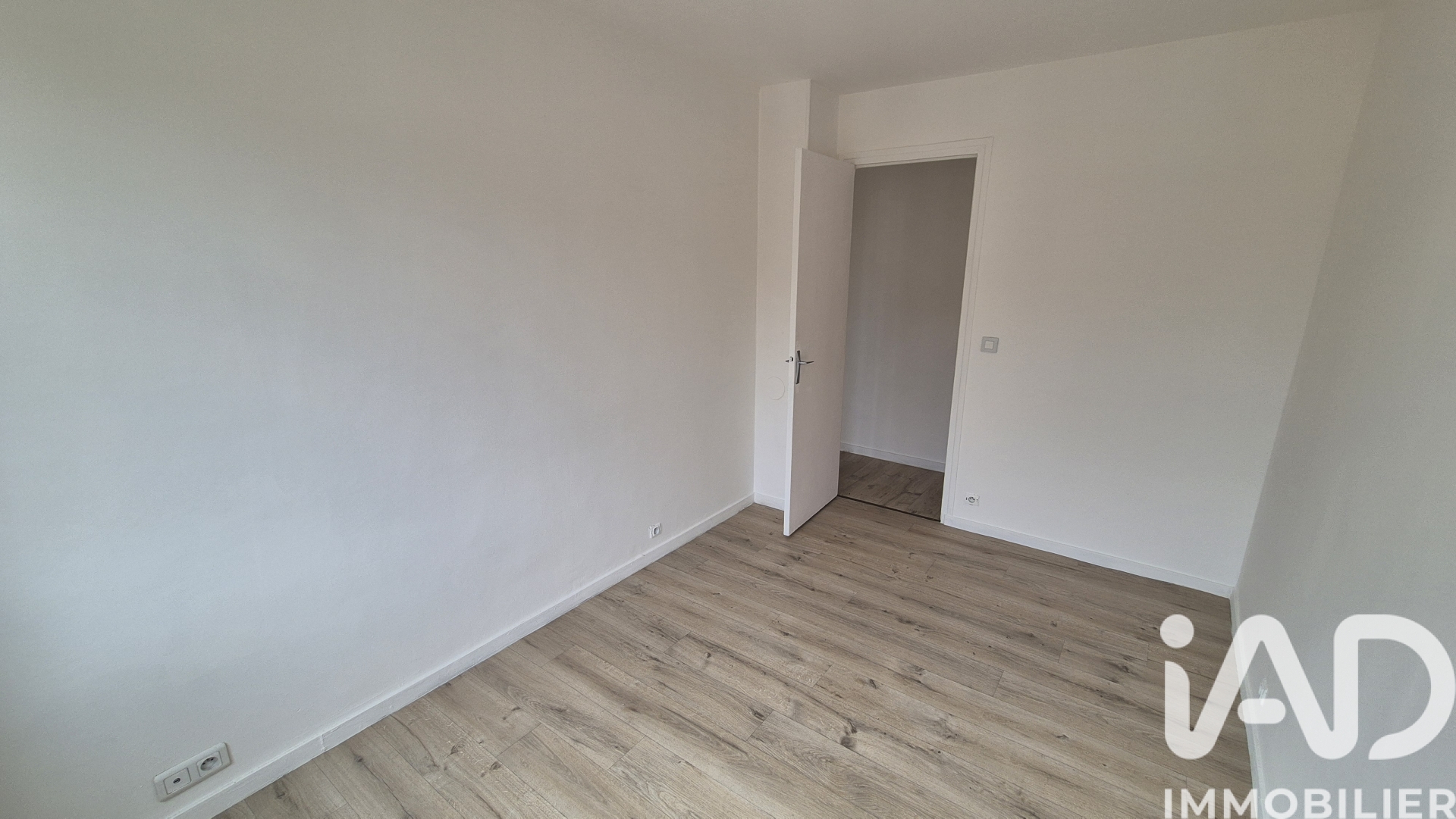 Vente appartement à Noisy-le-Sec (93130) : appartement 3 pièces 51 m² - 1972745 — 8