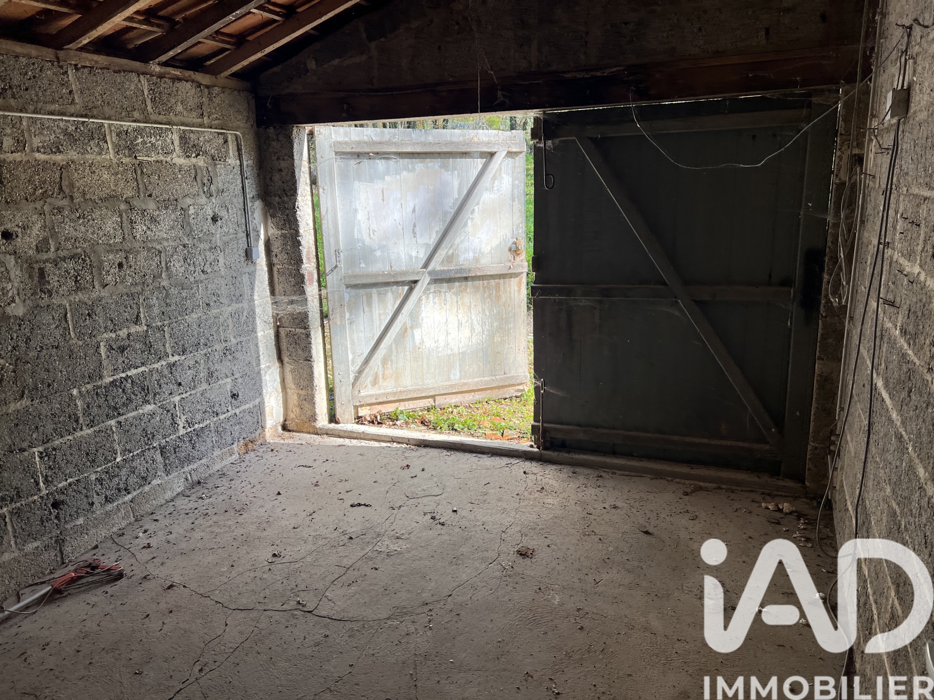 Vente maison à Voulême (86400) : maison de village 3 pièces 78 m² — 16