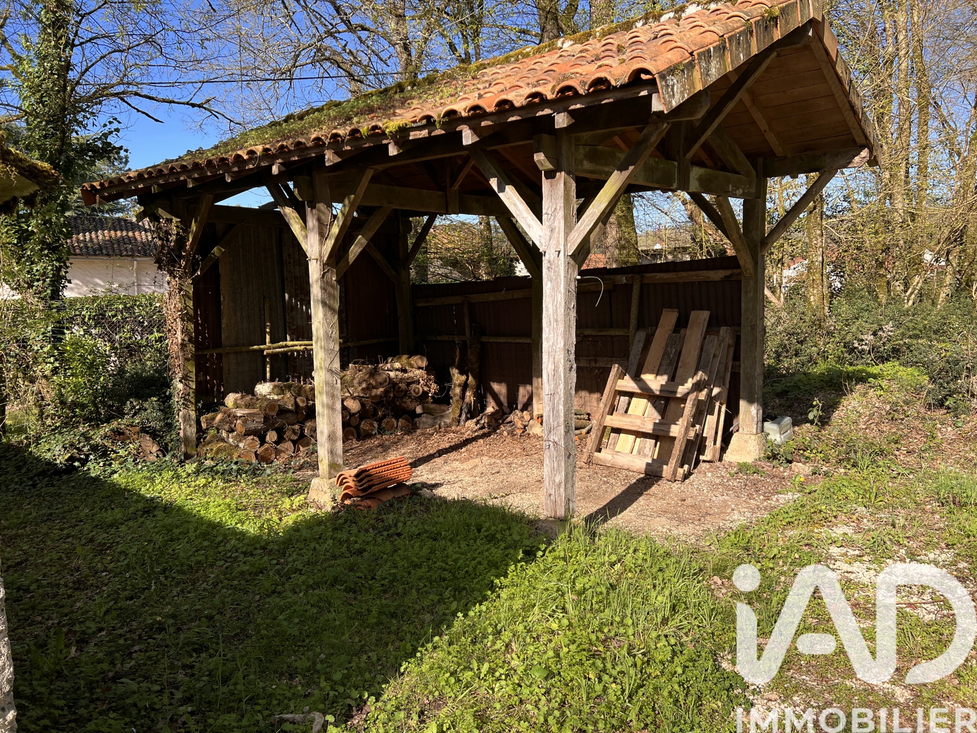 Vente maison à Voulême (86400) : maison de village 3 pièces 78 m² — 18