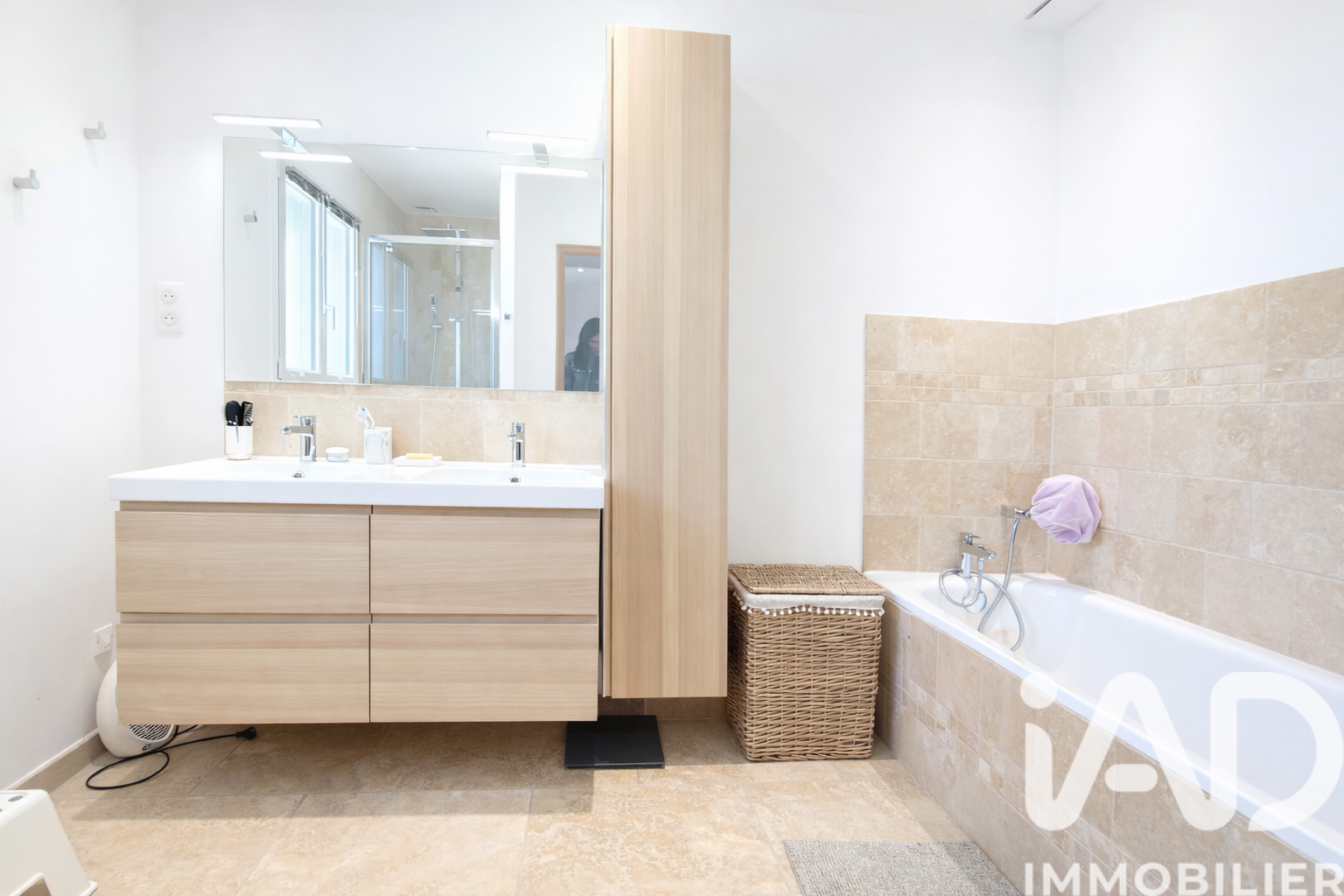 Vente maison à Meyrargues (13650) : maison 6 pièces 105 m² — 14
