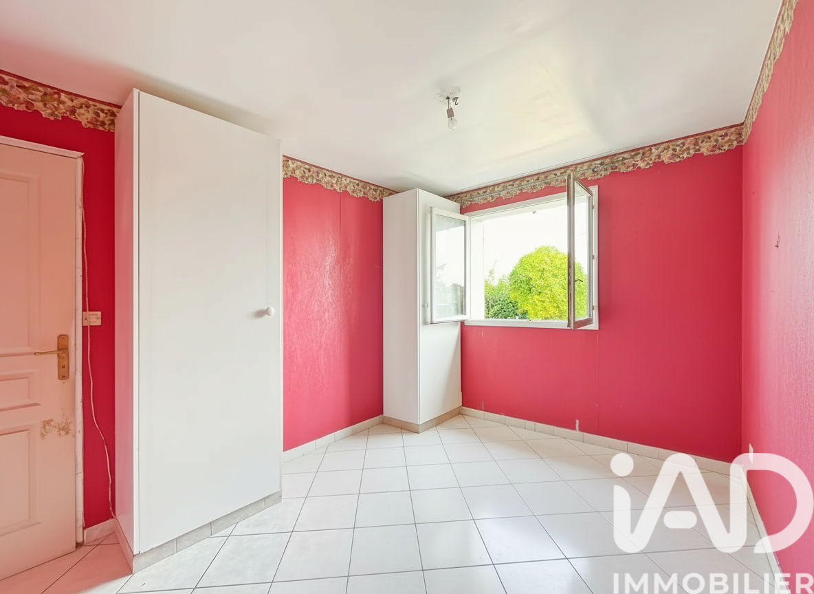 Vente maison à Montfermeil (93370) : maison traditionnelle 6 pièces 110 m² — 12