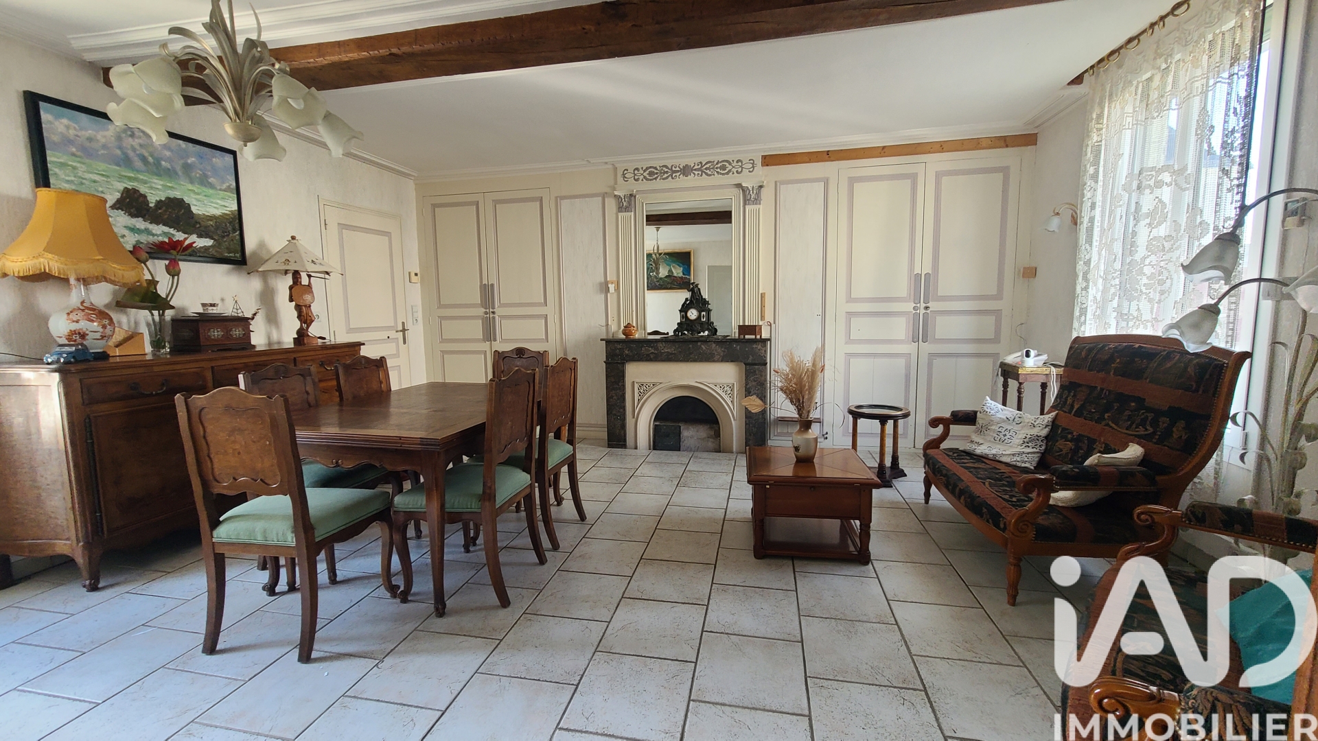 Vente maison à Vernantes (49390) : maison de village 7 pièces 190 m² — 2
