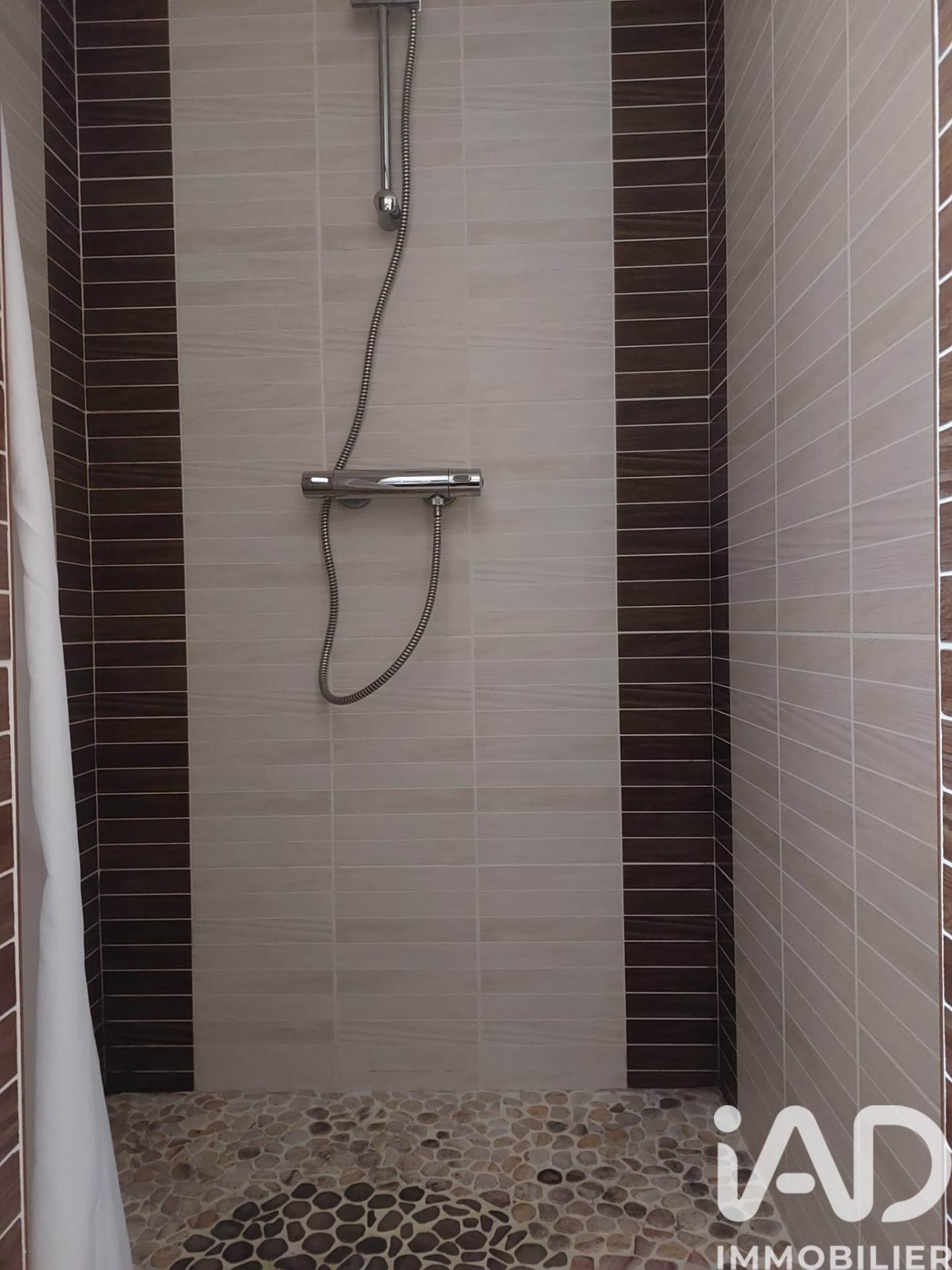 Vente maison à Bézenet (03170) : maison de village 6 pièces 124 m² — 8