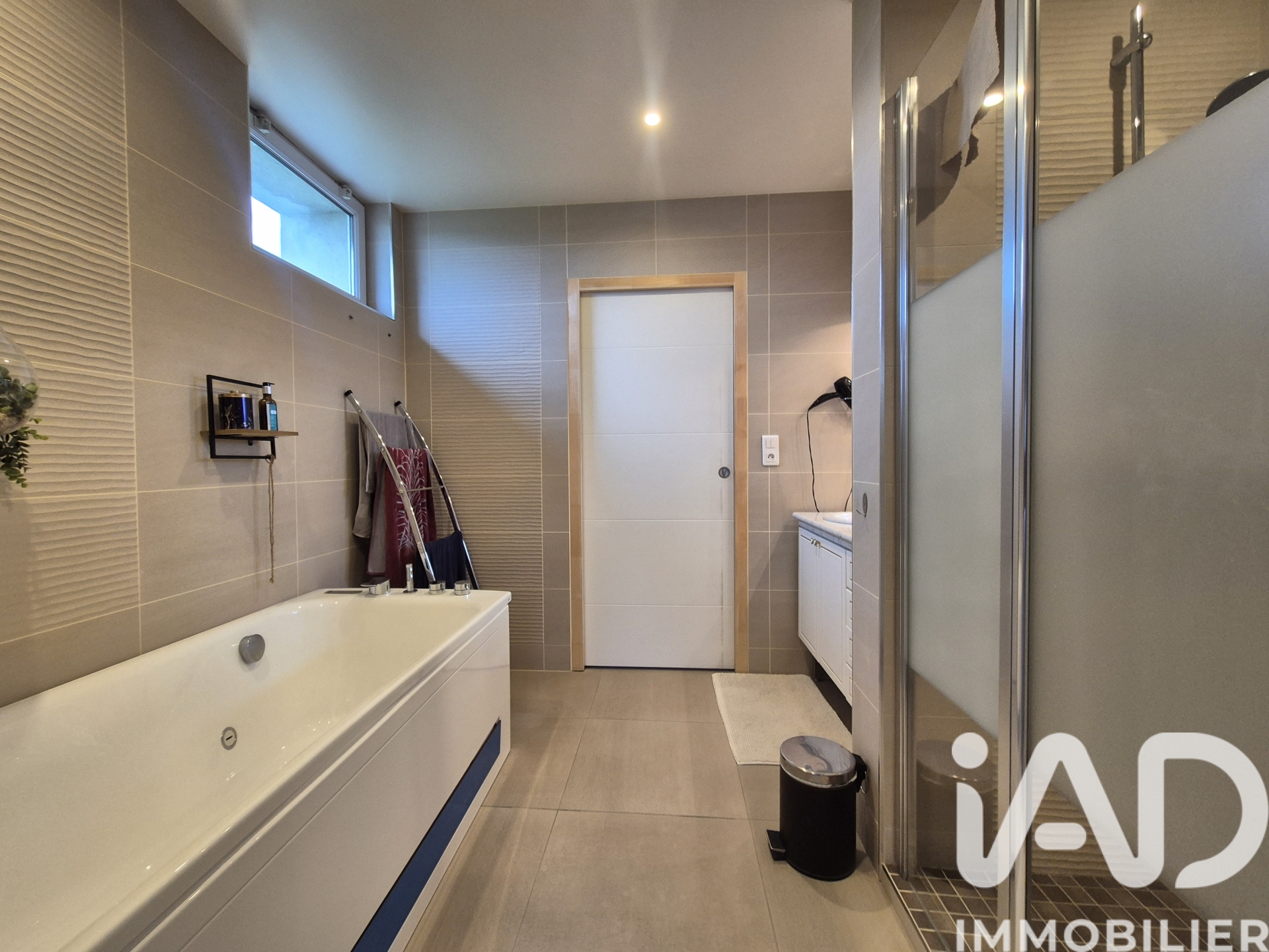 Vente maison à Houdan (78550) : maison 7 pièces 140 m² - 1990770 — 18